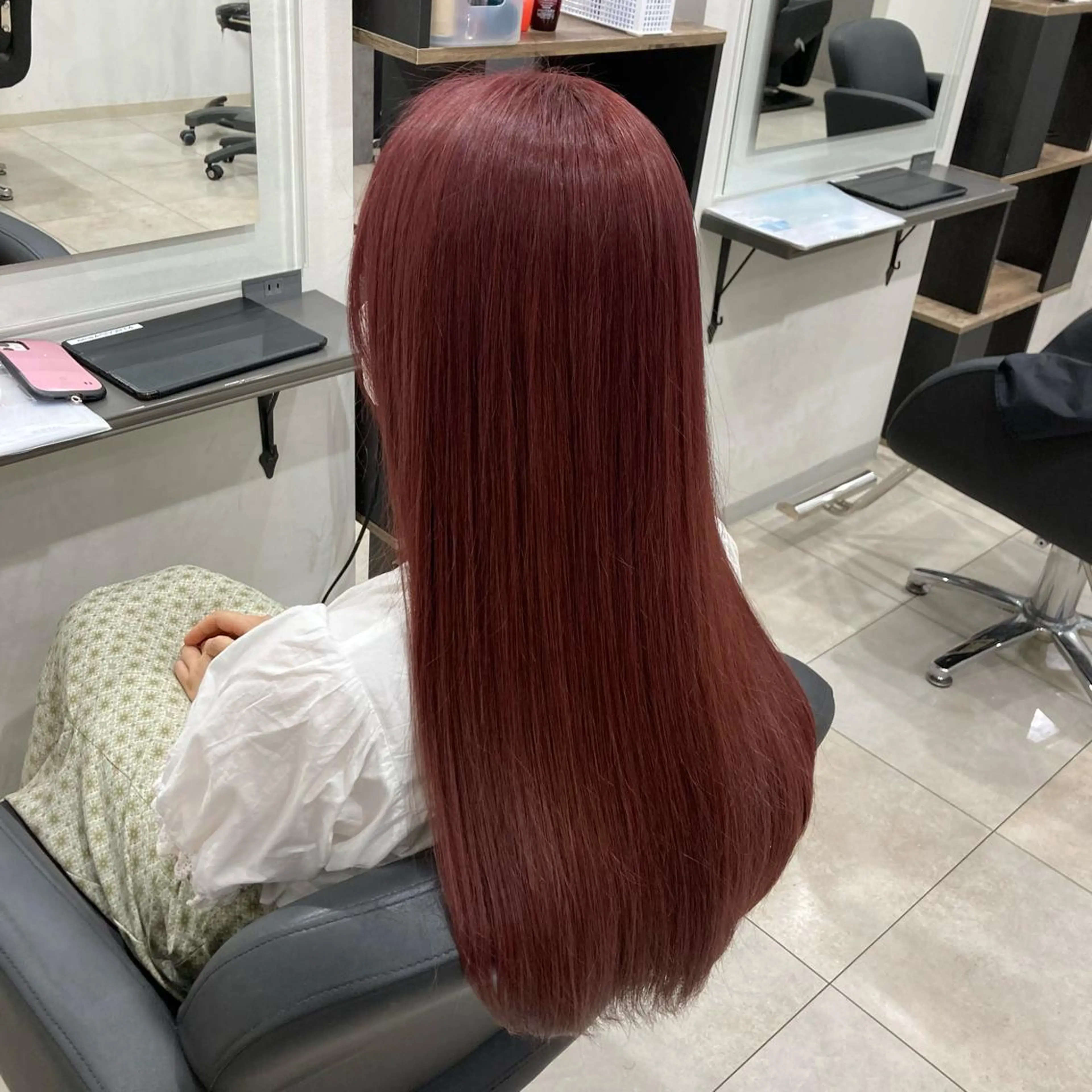 ロング カラー ブリーチ ヘアカラー ピンクカラー🎀 米津 美佑のヘアスタイル
