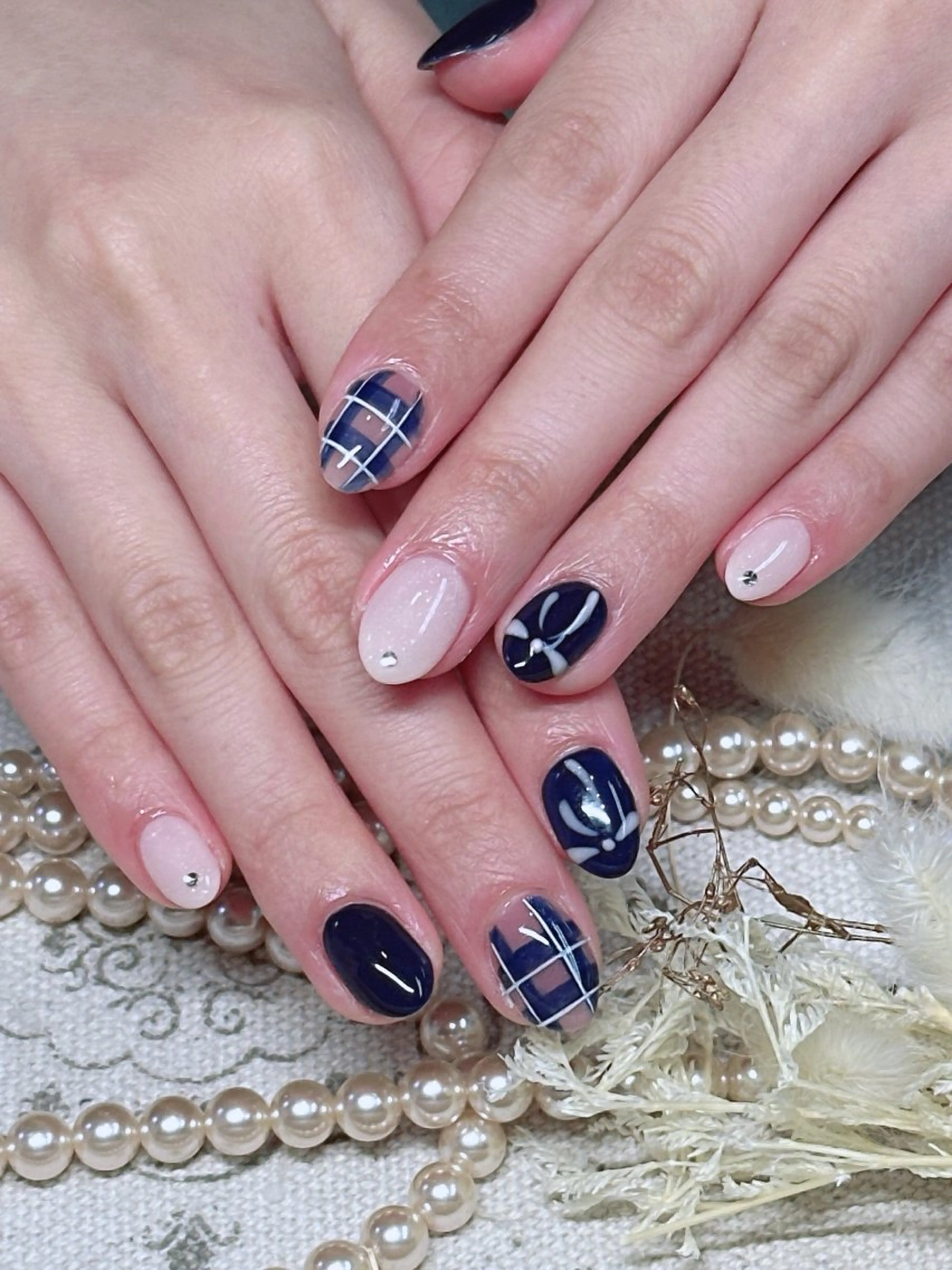 ネイル 韓国ネイル マグネットネイル ニュアンスネイル オフィスネイル ワンカラーネイル May&Way Neilのネイルデザイン