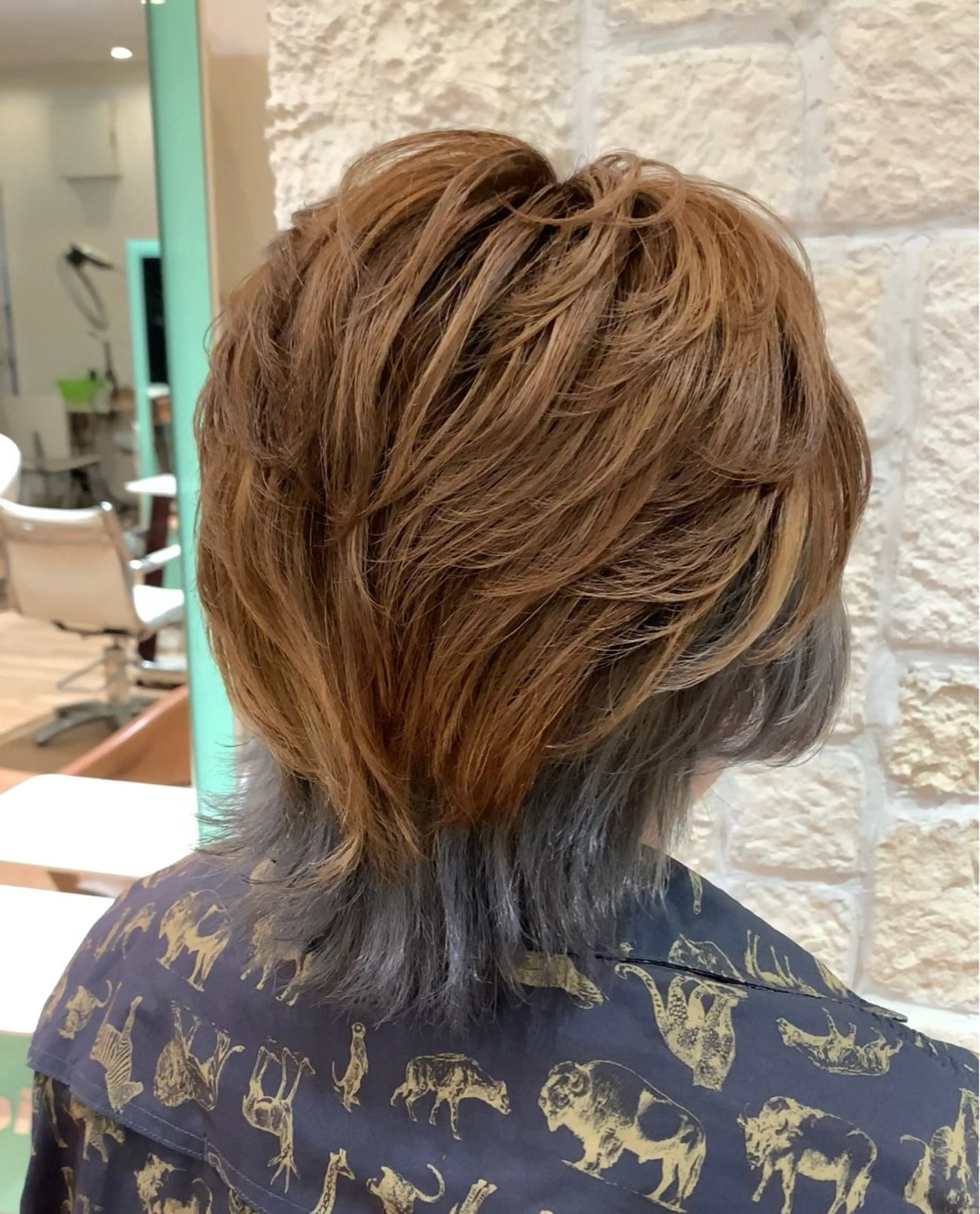 ショート カラー Lamp 柏 山口 か乃 ブリーチカラーのヘアスタイル