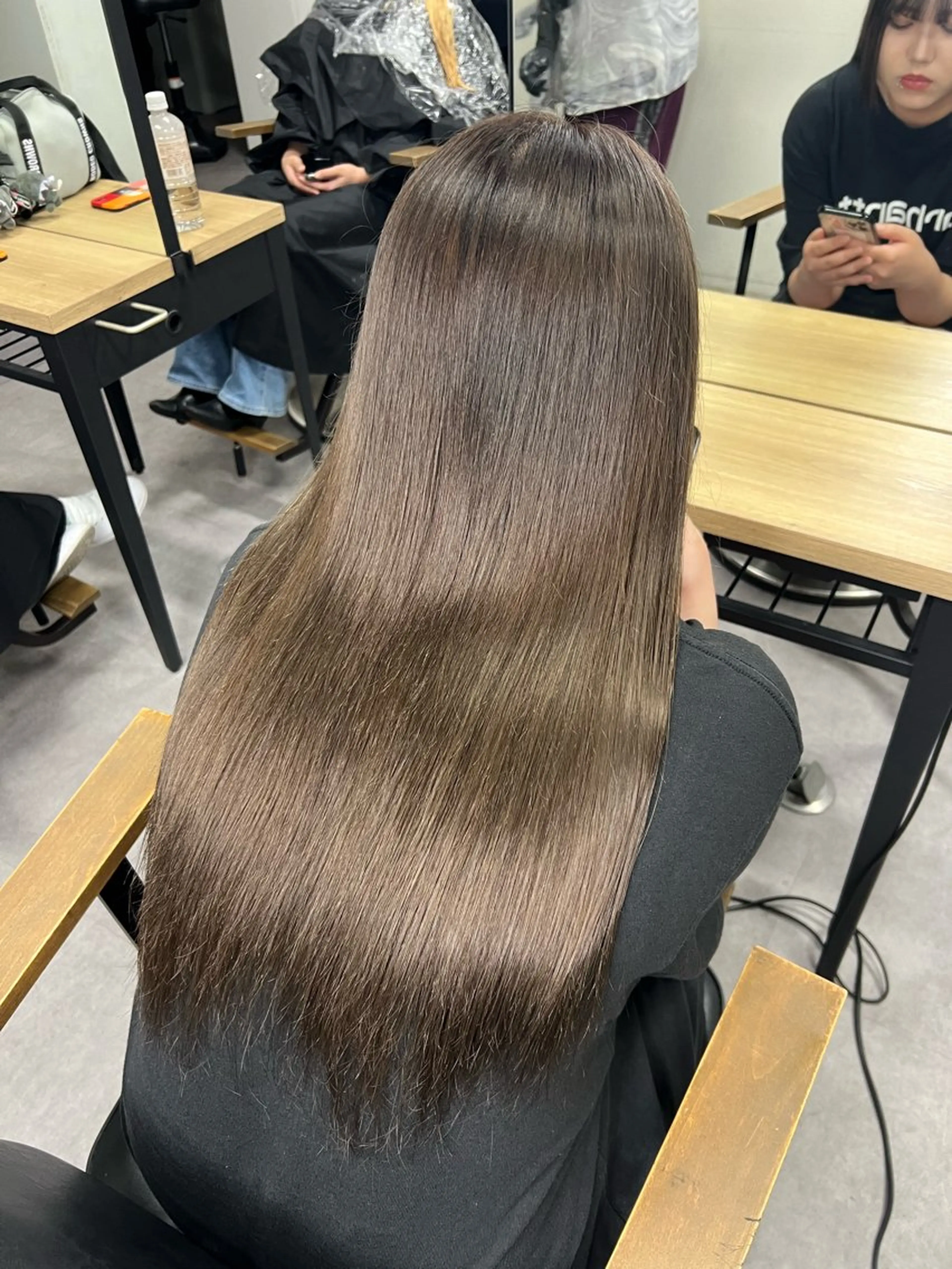 カラー グレージュ ヘアカラー トリートメント SWAY_KAI_ 長谷川魁のヘアスタイル