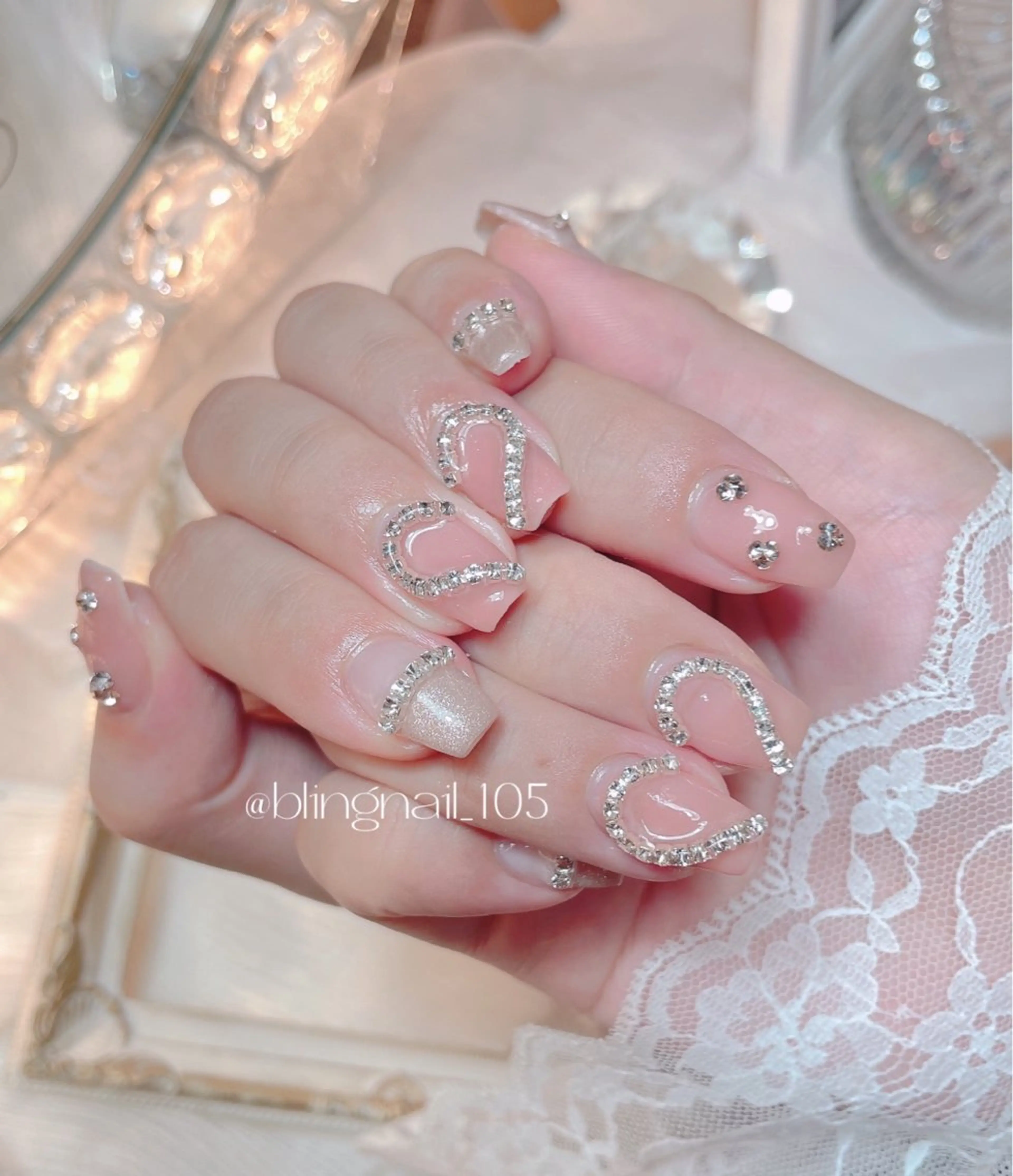 ネイル 23時まで❤︎韓国、 ワンホンネイルのネイルデザイン