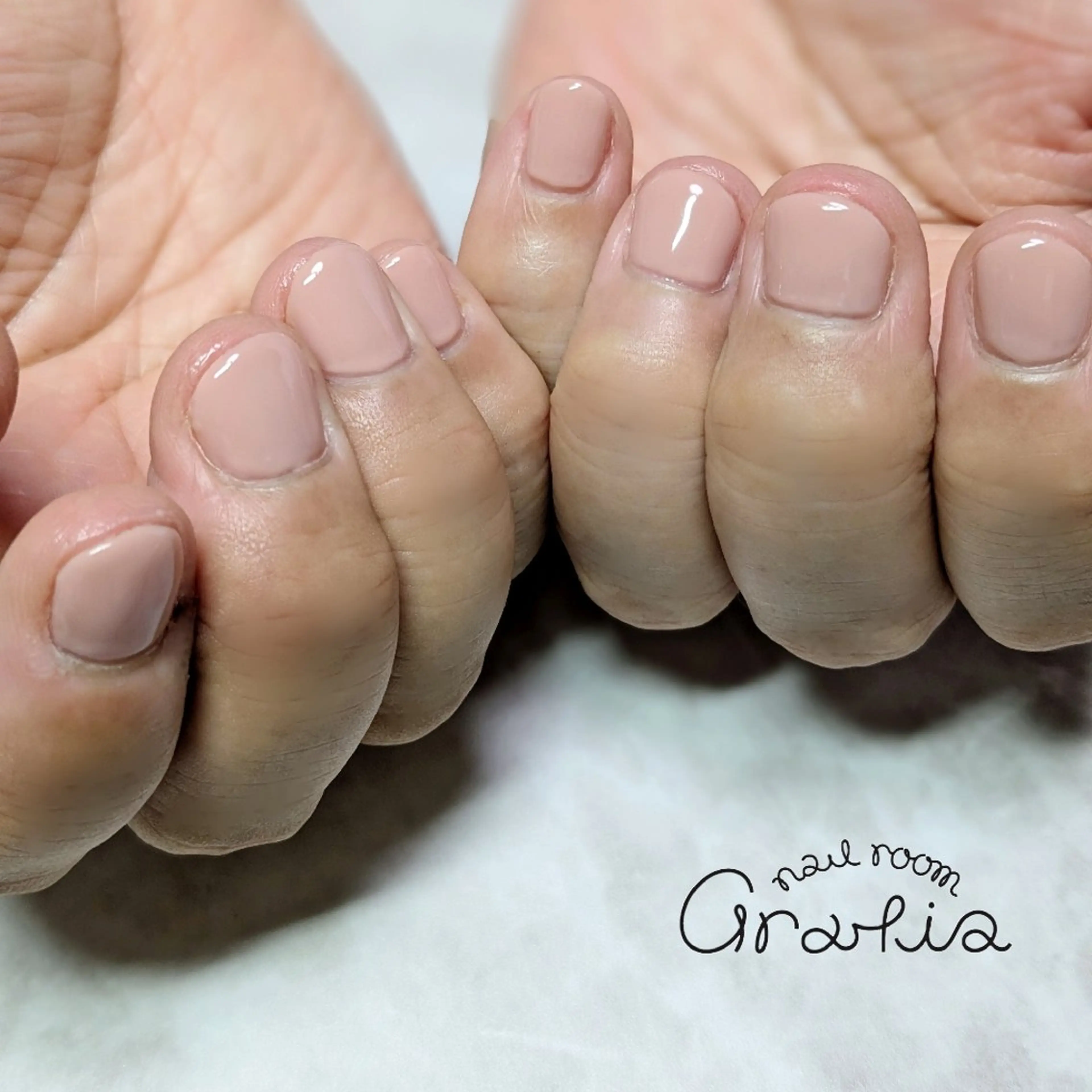 ネイル ジェルネイル gratia 中村のネイルデザイン