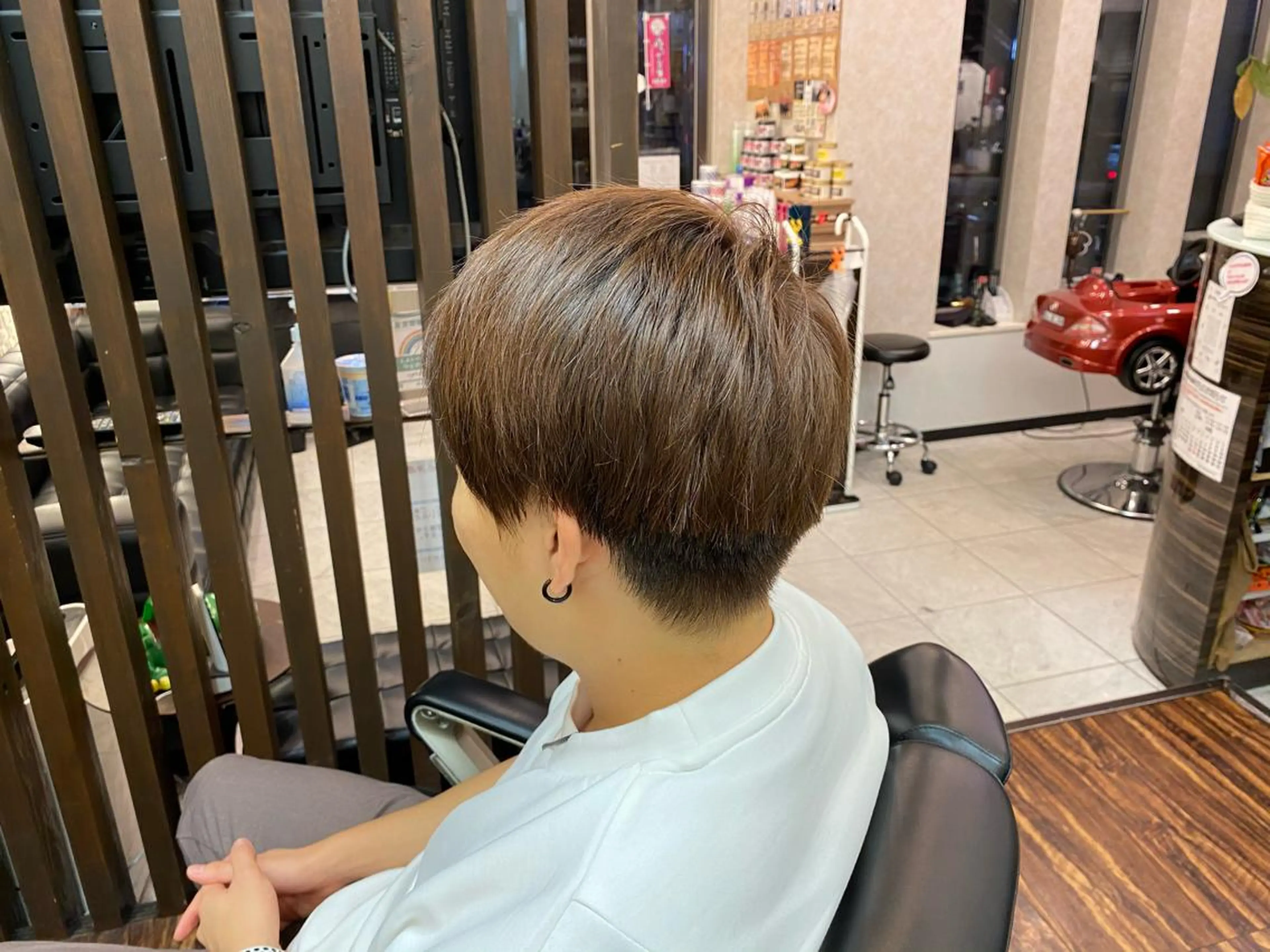 カラー メンズ 黒髪 ファミリーサロンフレッシュ所属・山口 拓己のヘアスタイル