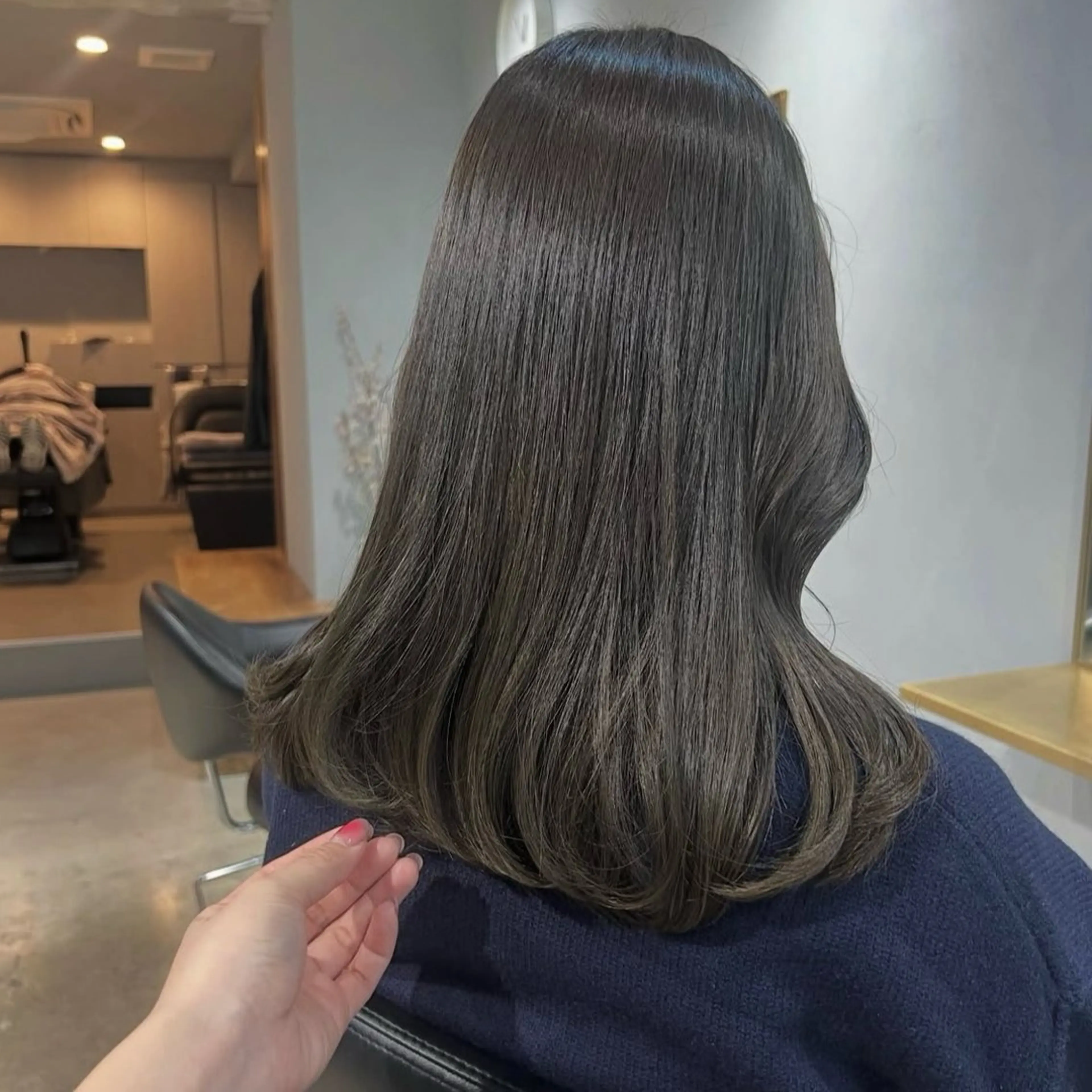 セミロング カラー ヘアカラー トリートメント akane/ボブ /ブラウンベージュのヘアスタイル