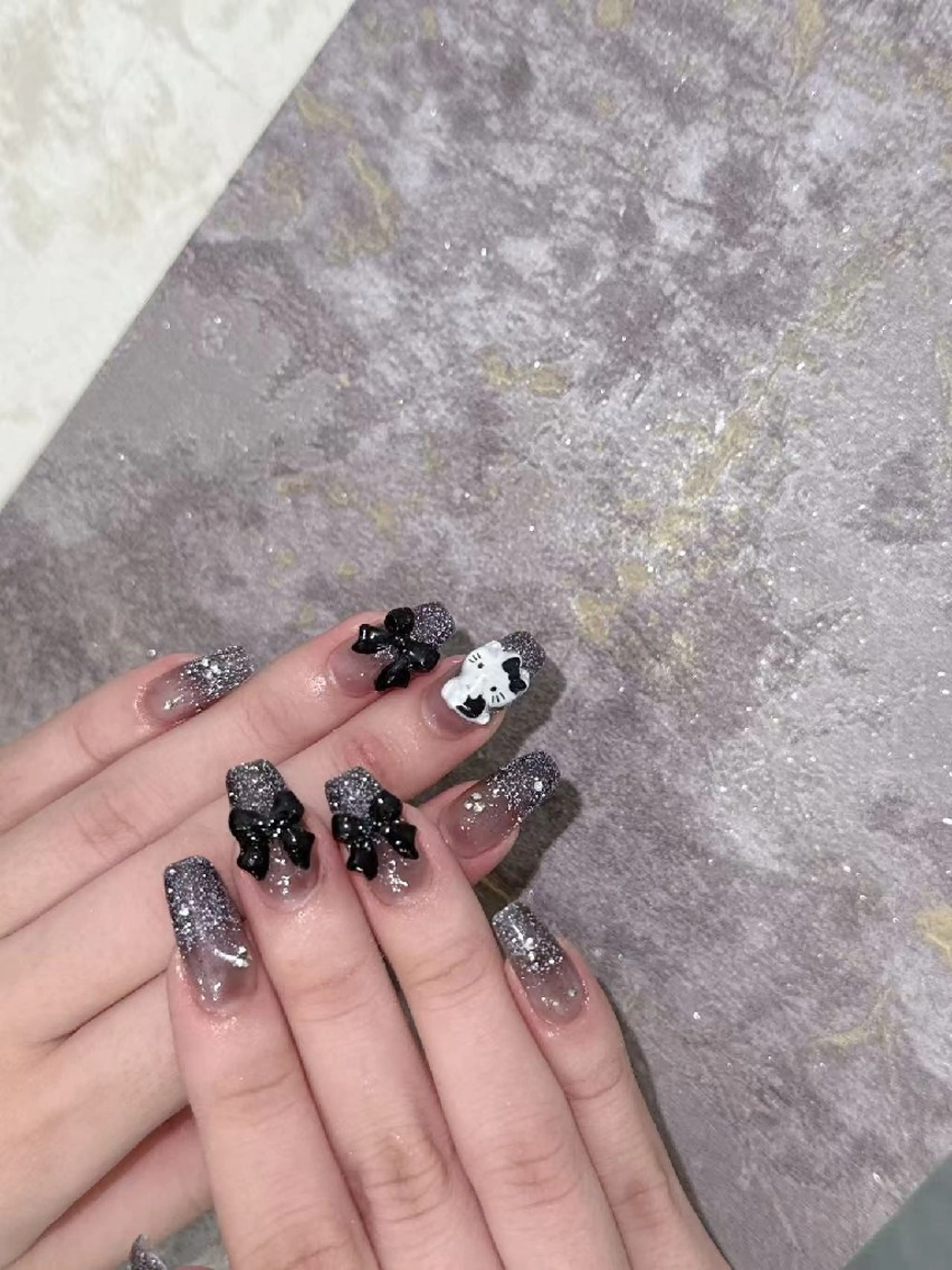 ネイル グロー ネイルのネイルデザイン