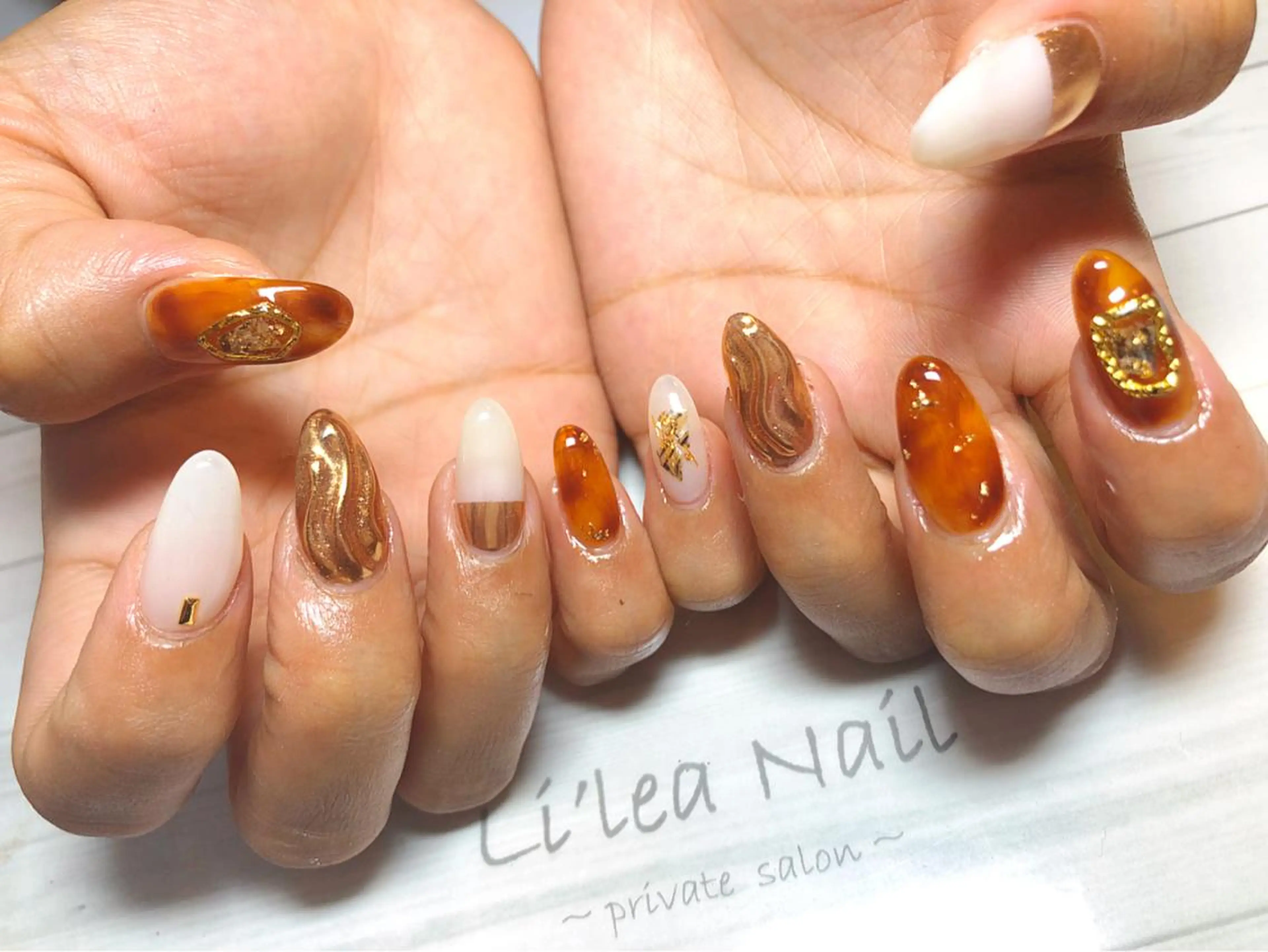 ネイル Li'leaNail AINAのネイルデザイン