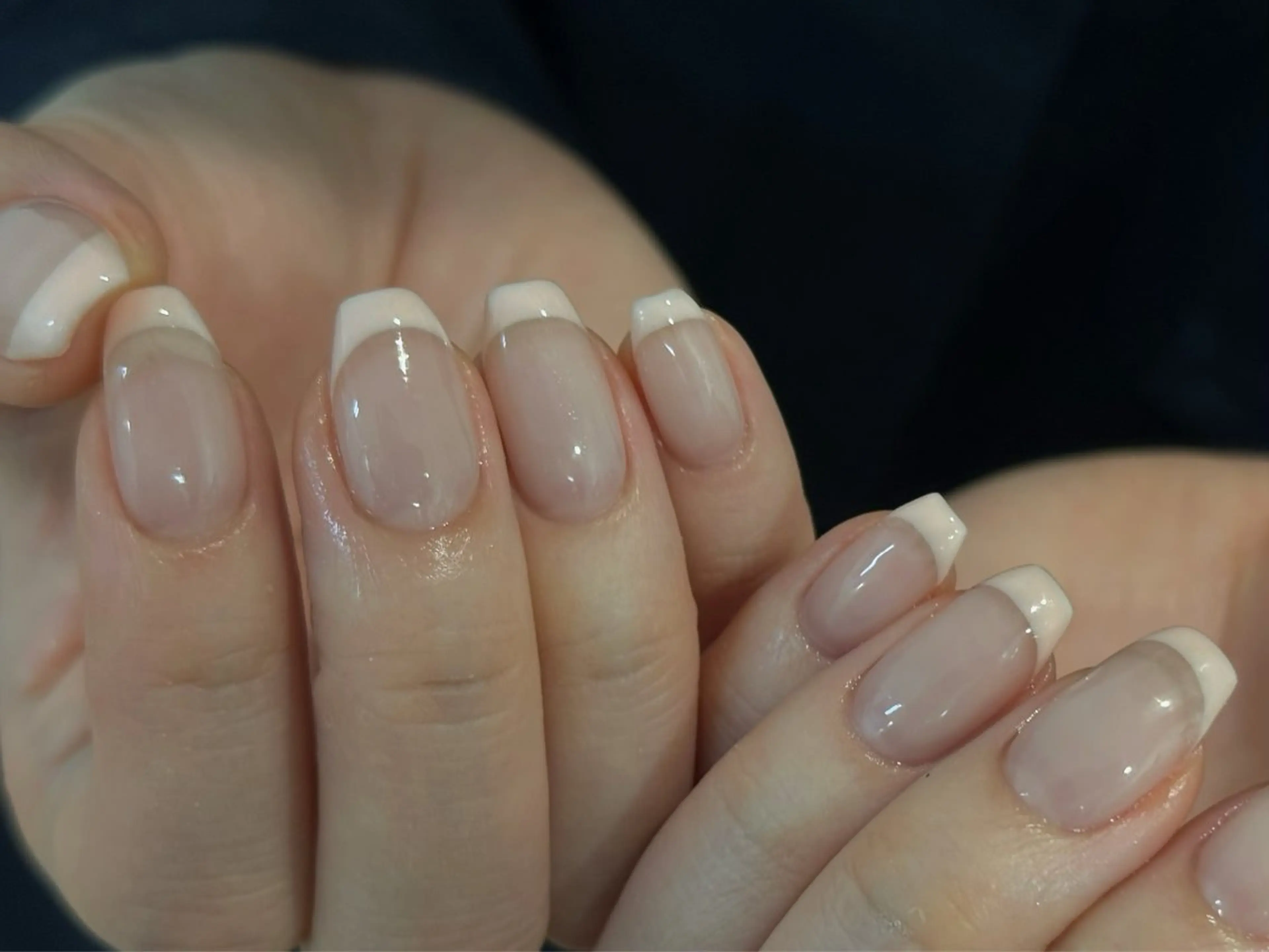 ネイル チークネイル フレンチネイル 韓国ネイル マグネットネイル 持ち込み ハンドネイル Hi nail🎀 池袋kozueのネイルデザイン
