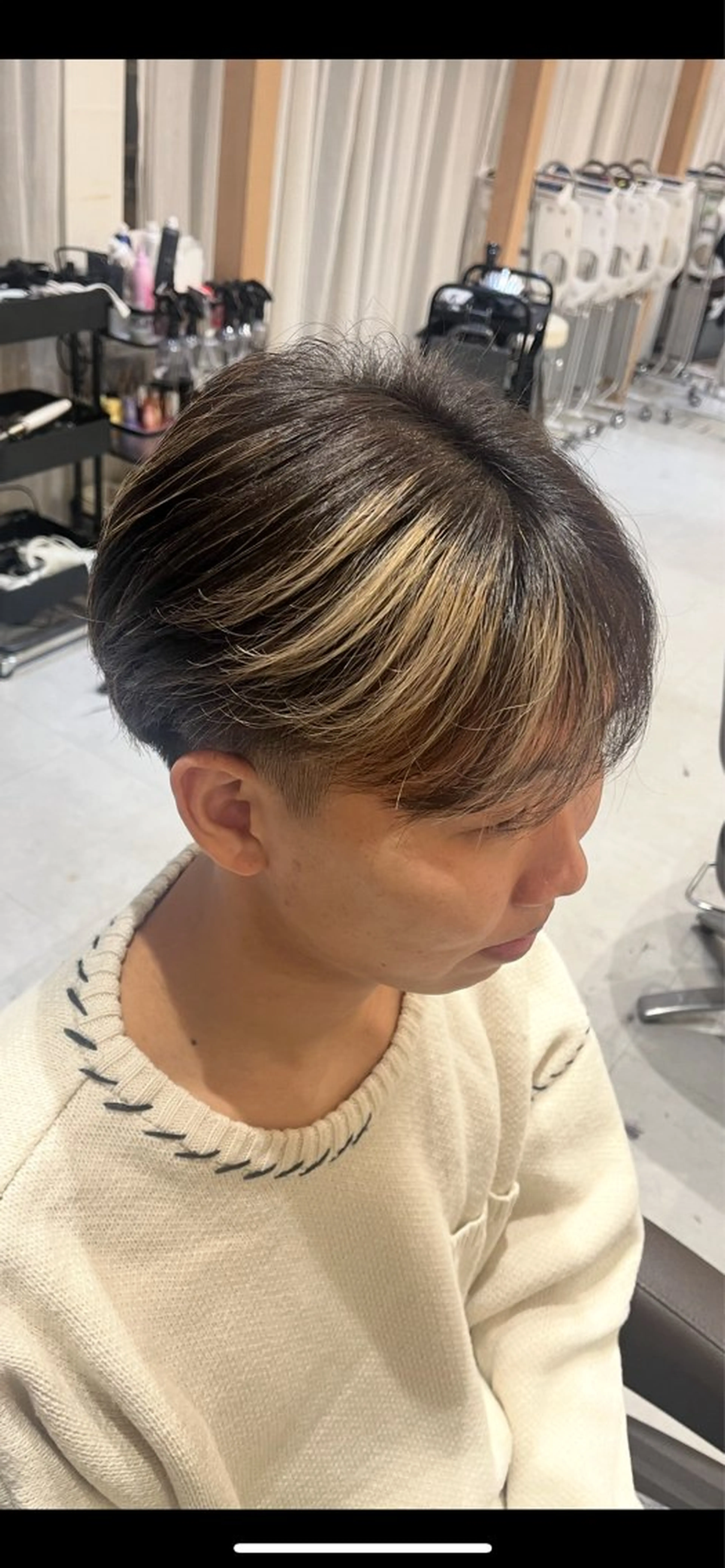 カラー メンズ メンズブリーチ ブリーチ デザインカラー ヘアカラー Chere 金剛店 髙木翌のヘアスタイル