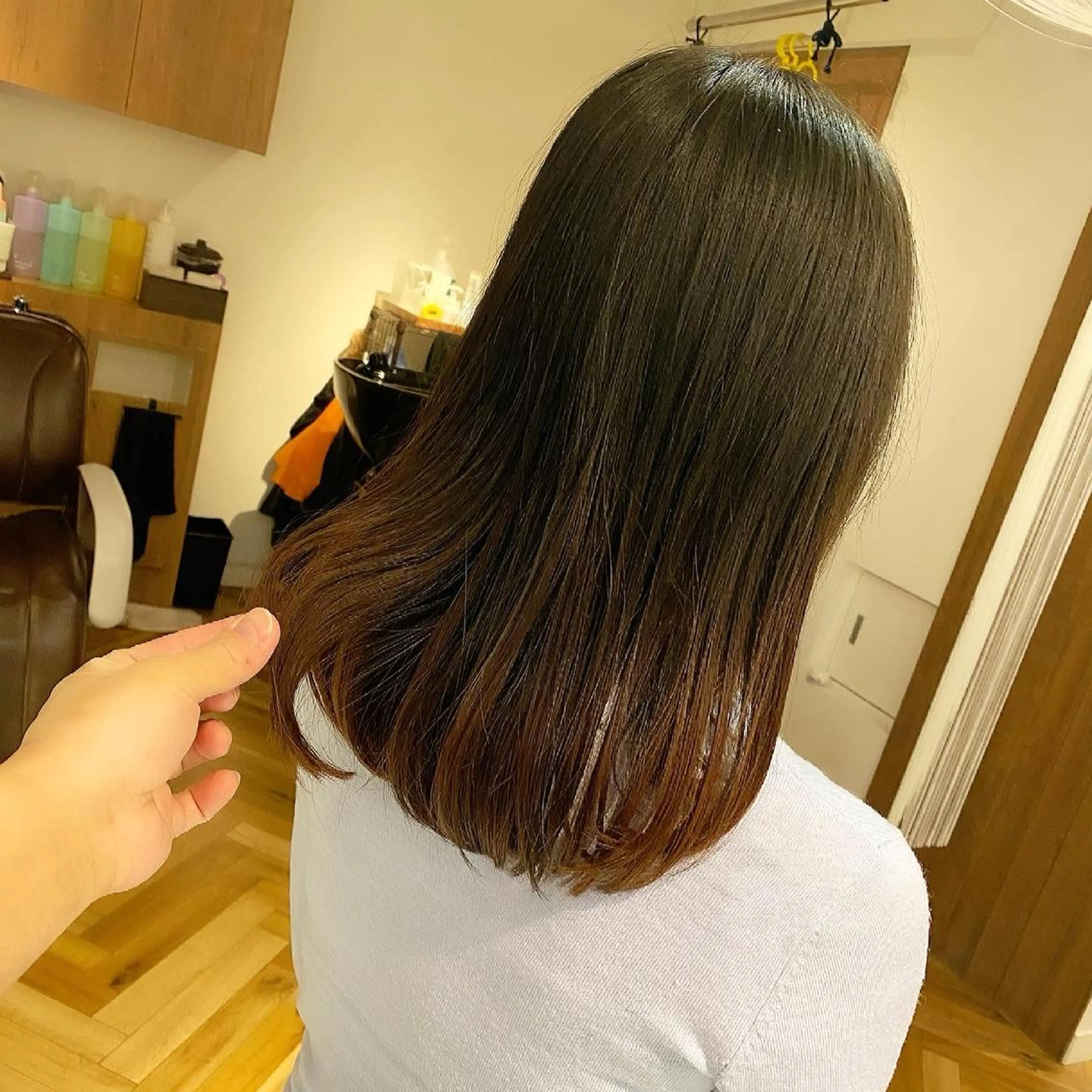セミロング ヘアアレンジ レイヤーカット 髪質改善特化 安東駿介のヘアスタイル