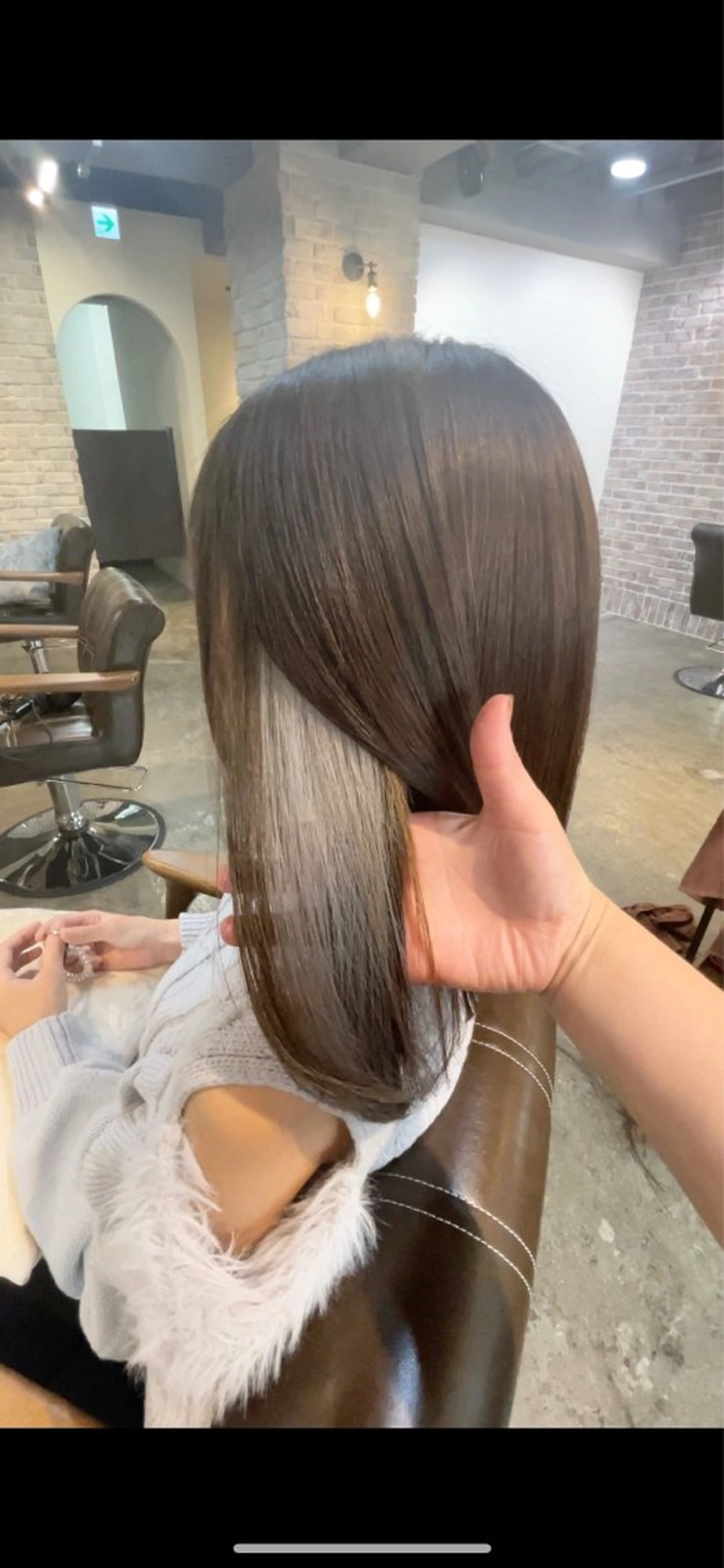 ミディアム カラー ベージュカラー ブリーチ ホワイトベージュ 艶カラー/インナー /グラデ/大西小百合のヘアスタイル