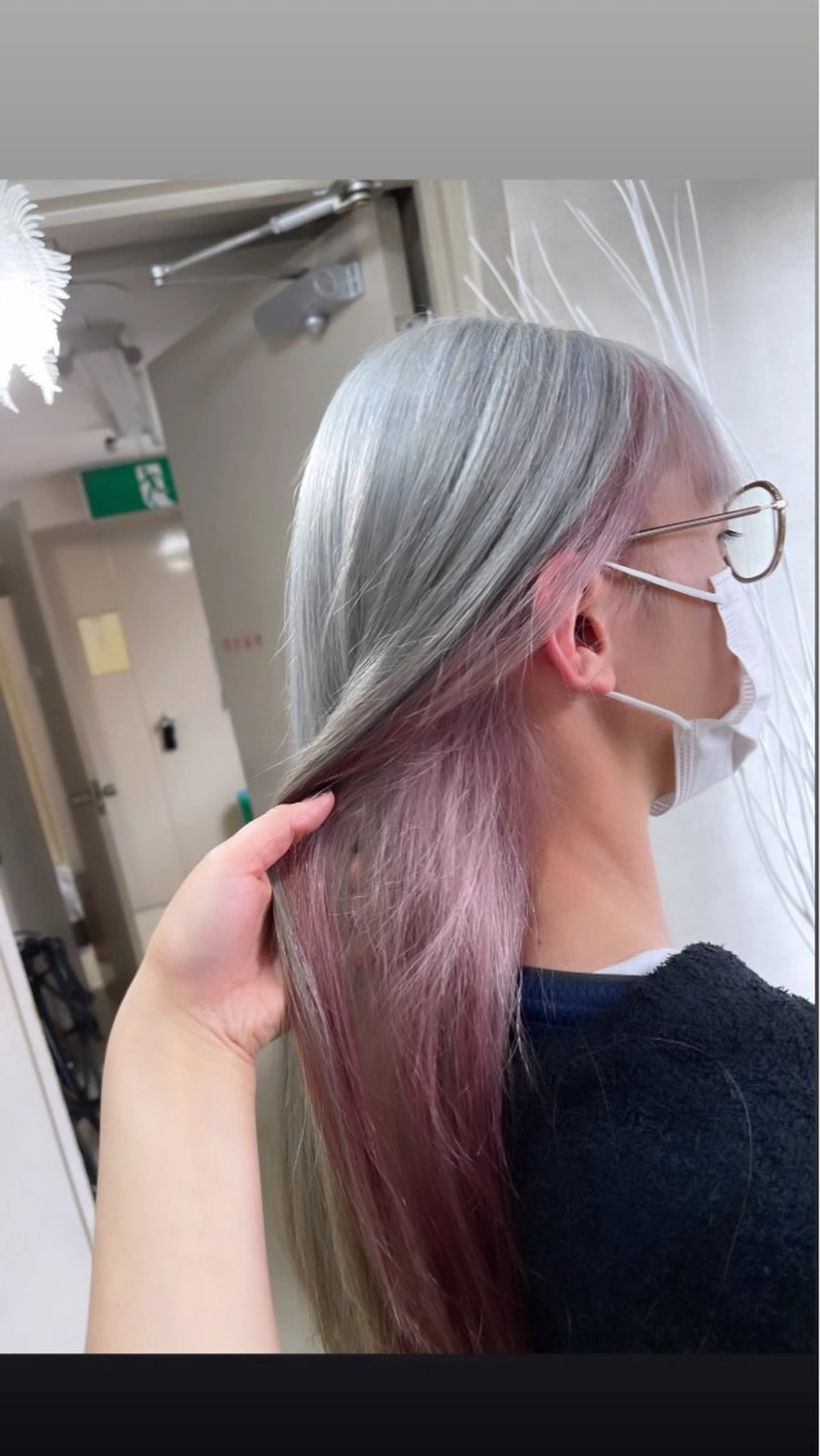 ロング lena🎀 透明感カラー/韓国風のヘアスタイル