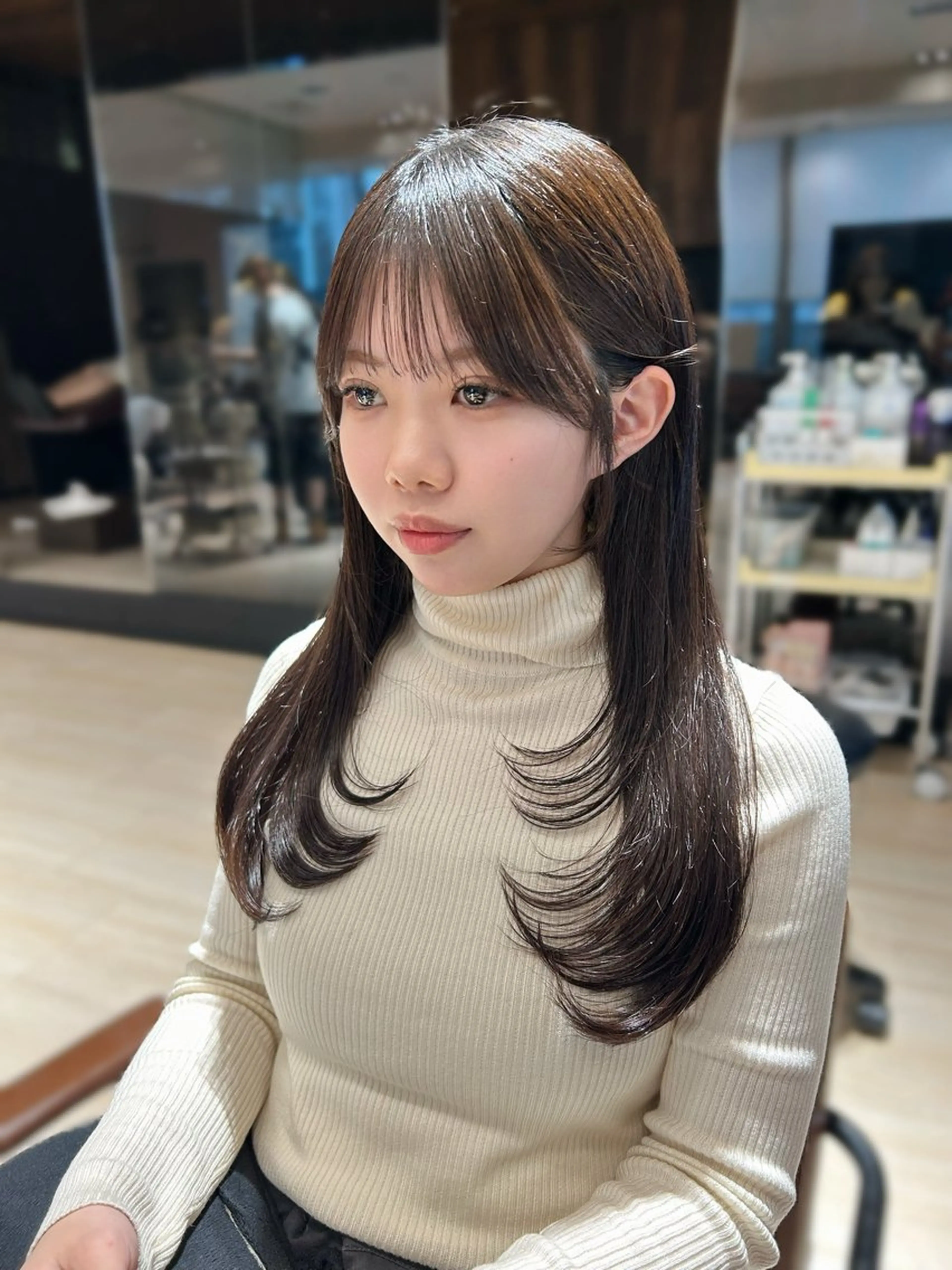 セミロング カット ヘアカラー トリートメント 🎀大竹美侑／顔まわ りカット／レイヤーのヘアスタイル