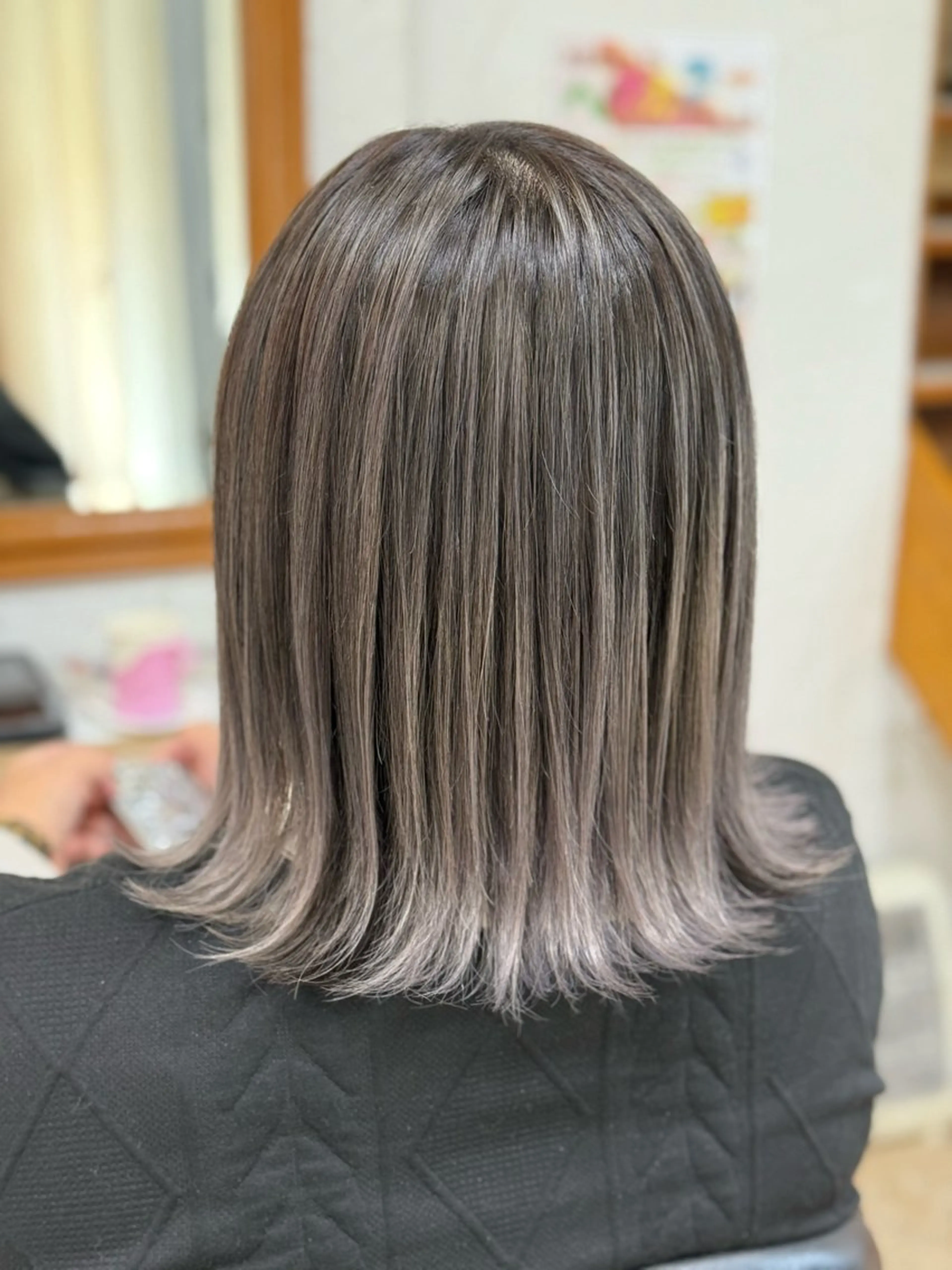 ミディアム カラー 軍司 心奈のヘアスタイル