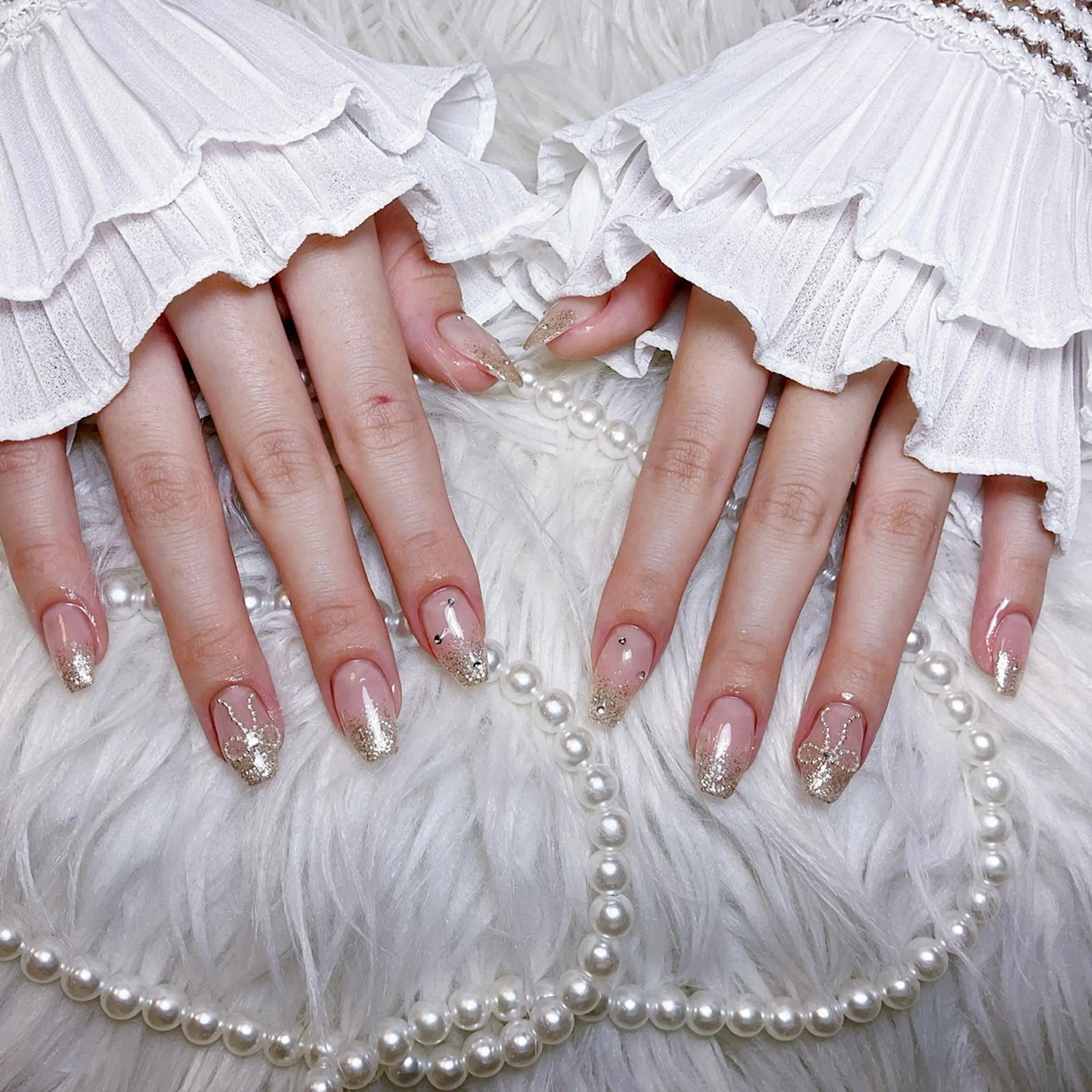 ネイル ハンドネイル 🍭Yun nail hyejin🌸のネイルデザイン