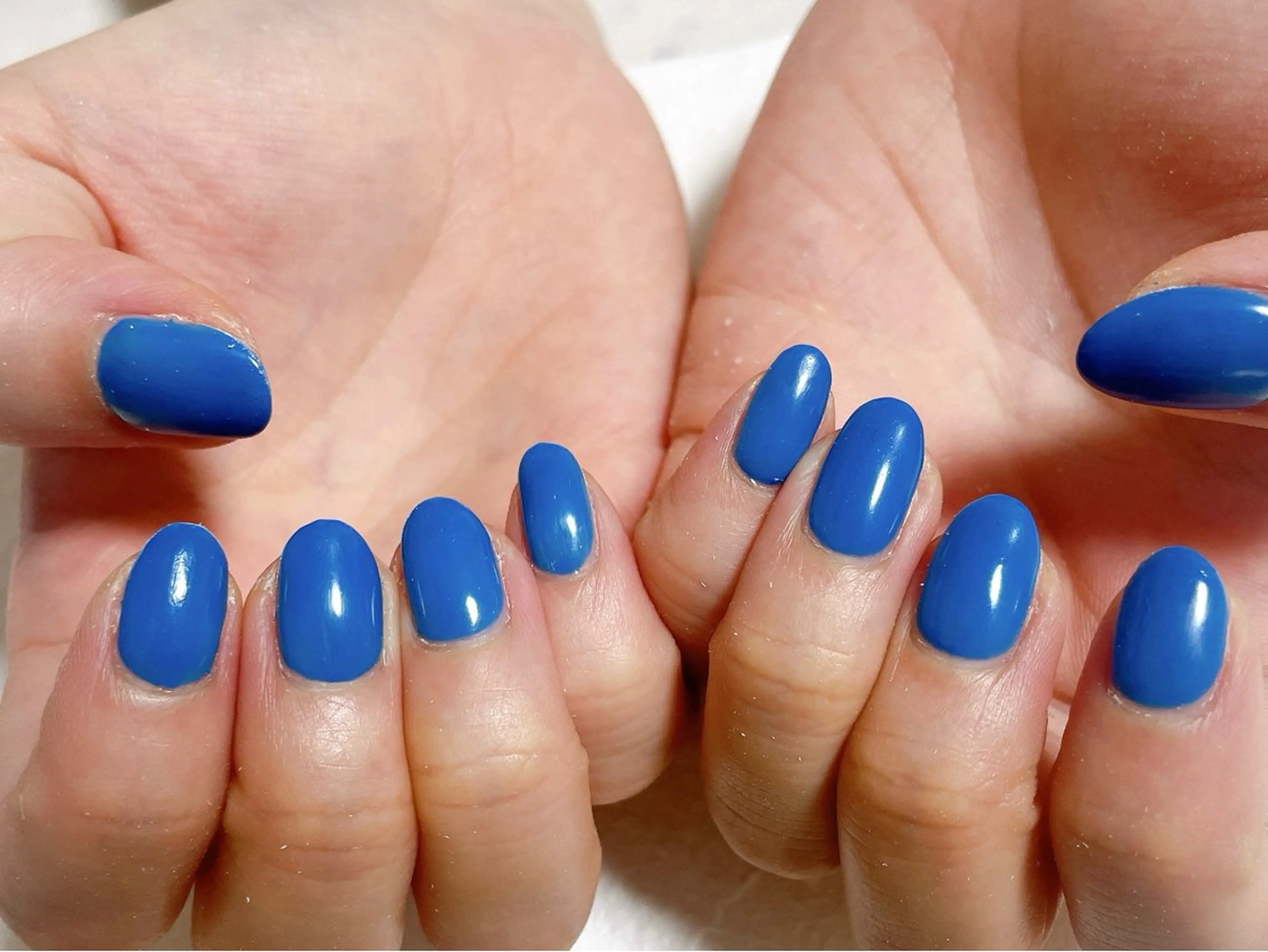 ネイル オーロラネイル ブルー フットネイル フレンチネイル ジェルネイル kiki nail たまプラーザのネイルデザイン