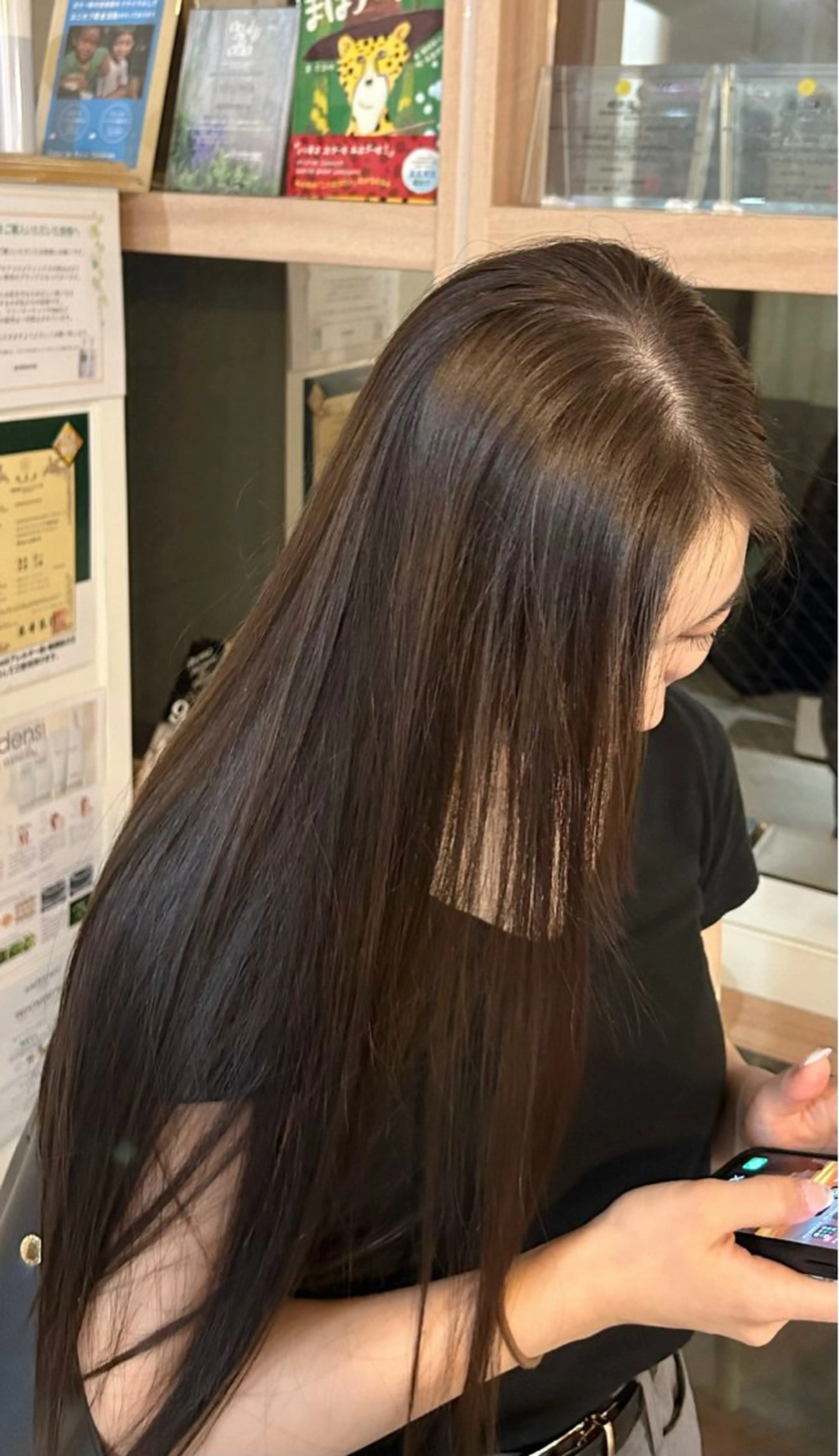 ロング 瀬川 夏緒のヘアスタイル