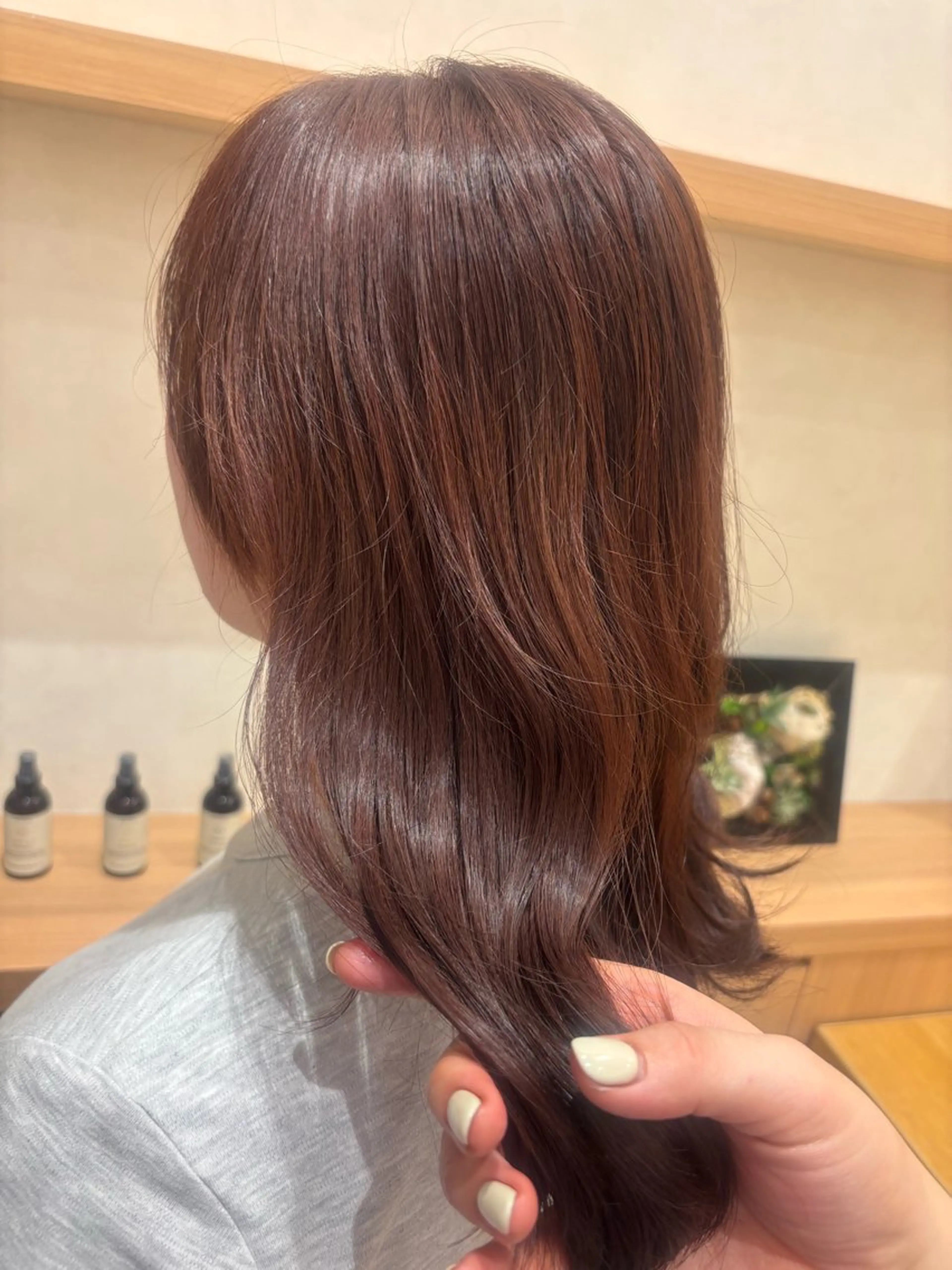 カラー ブラウンカラー ピンクカラー 透明感カラー/艶髪 MOMOのヘアスタイル