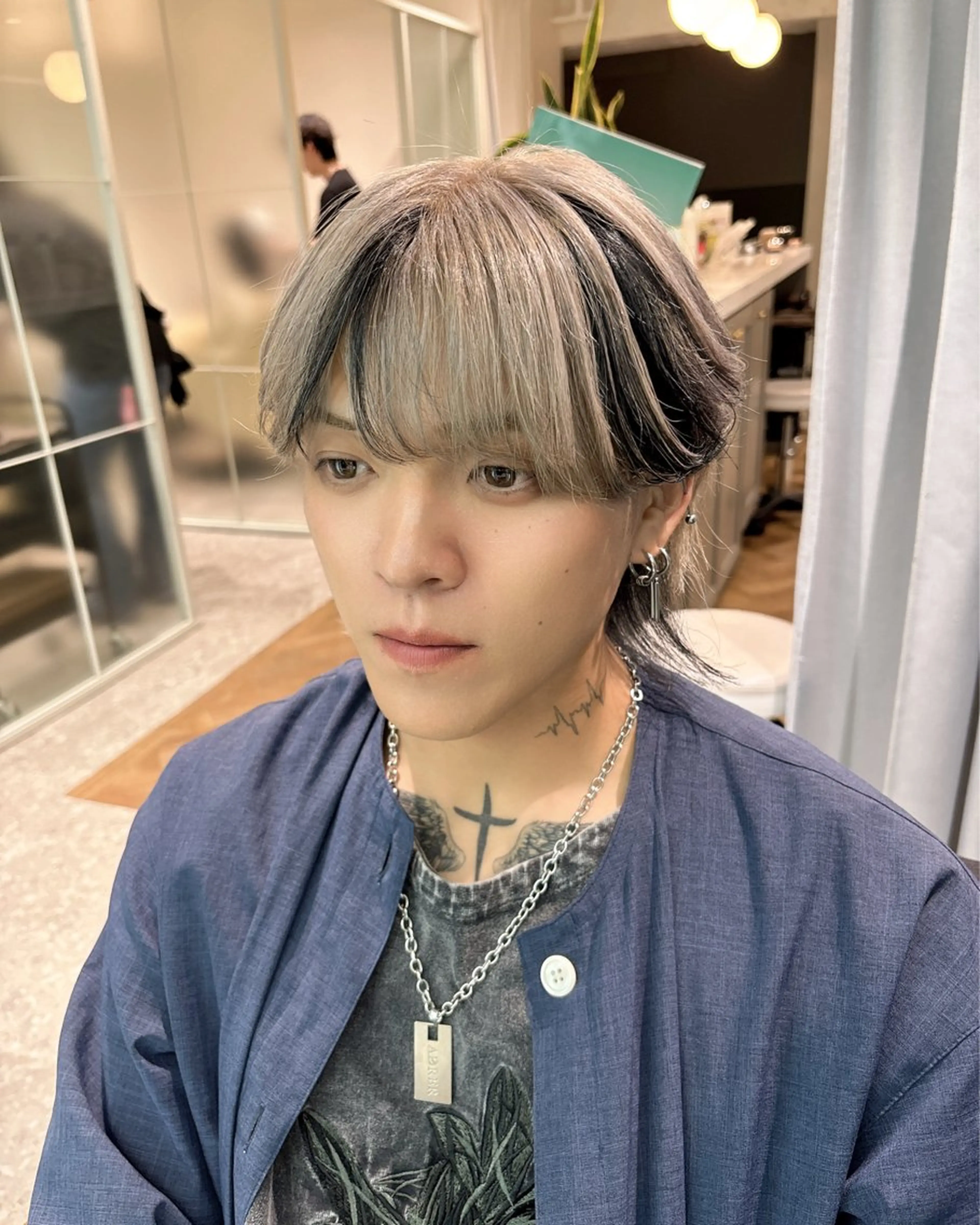 ショート カラー メンズ [渋谷美容師] 玲弥のヘアスタイル