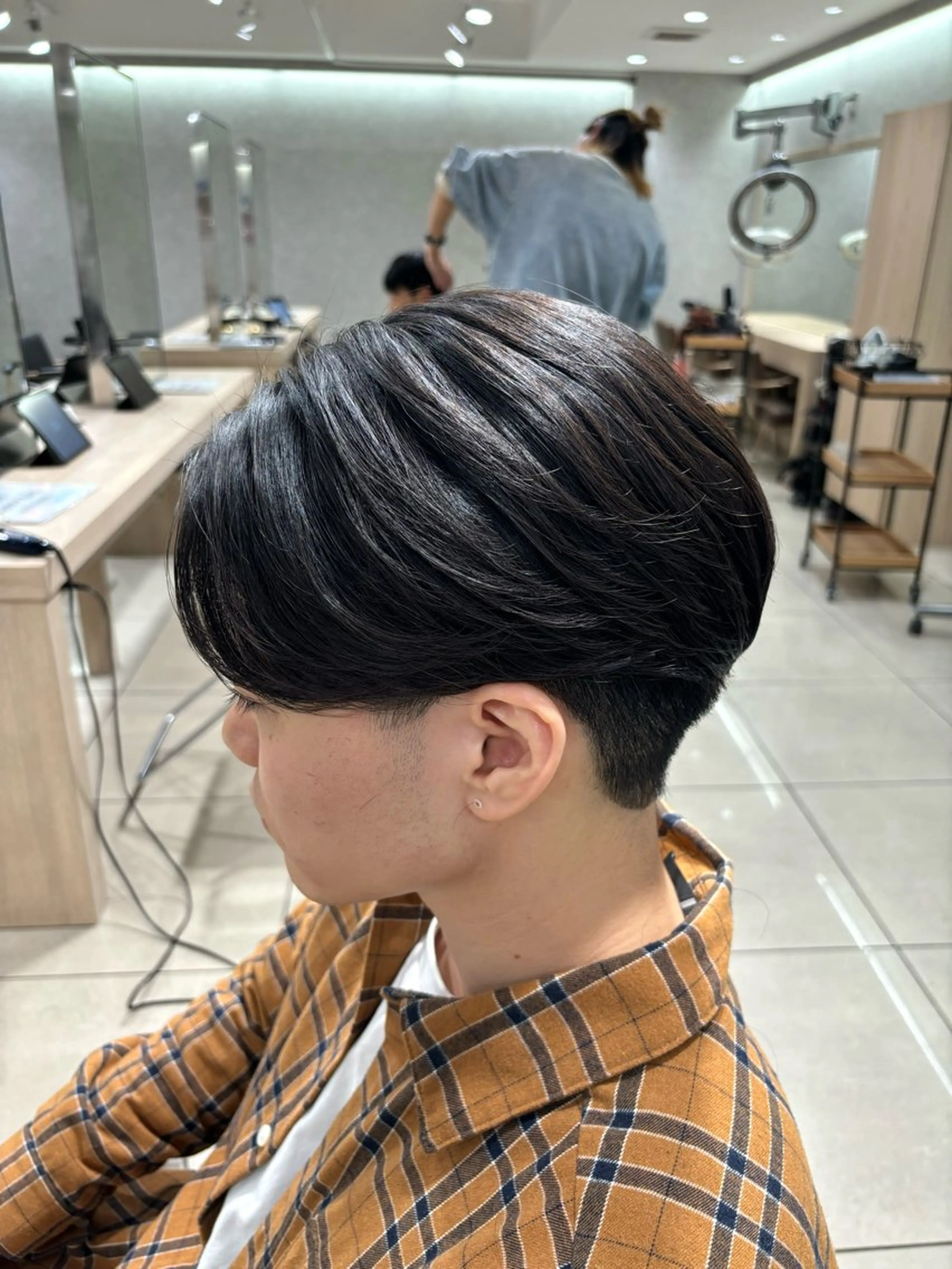 ミディアム パーマ メンズ カット 縮毛矯正 メンズ支持率エリア No.1/keitaのヘアスタイル