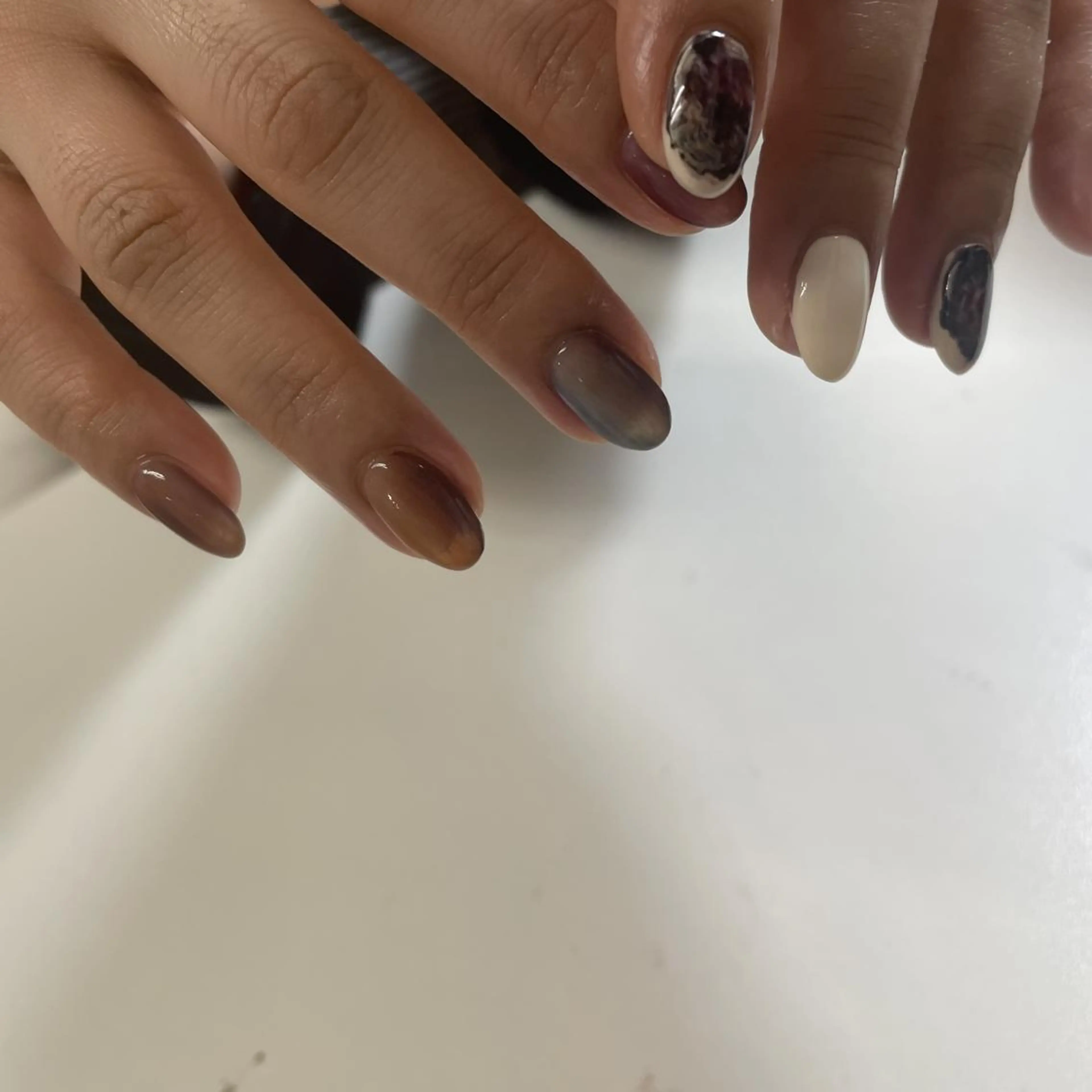 ネイル 🫧aku🫧 自由が丘／フィルインのネイルデザイン