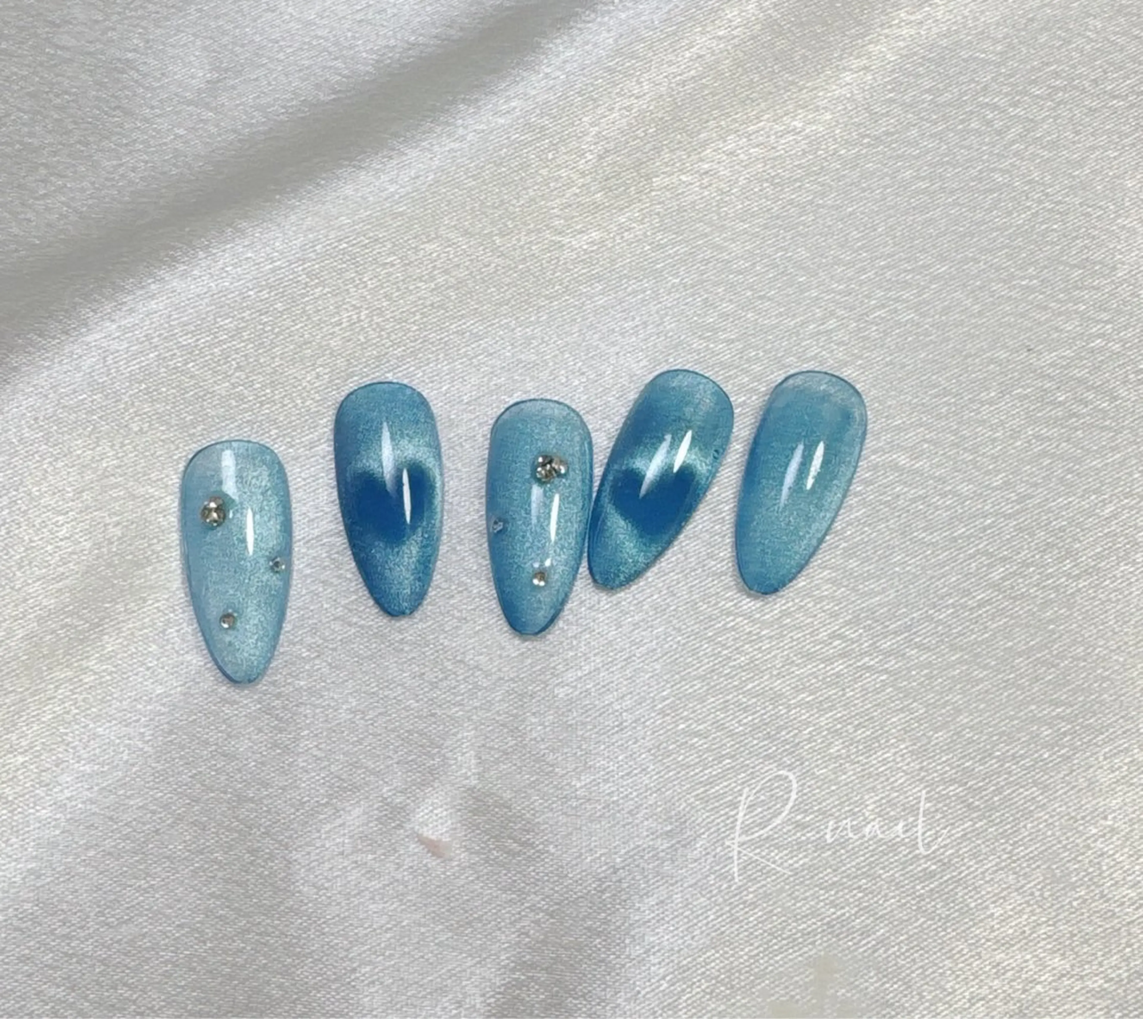 ネイル ハンドネイル 太田 汐音のネイルデザイン