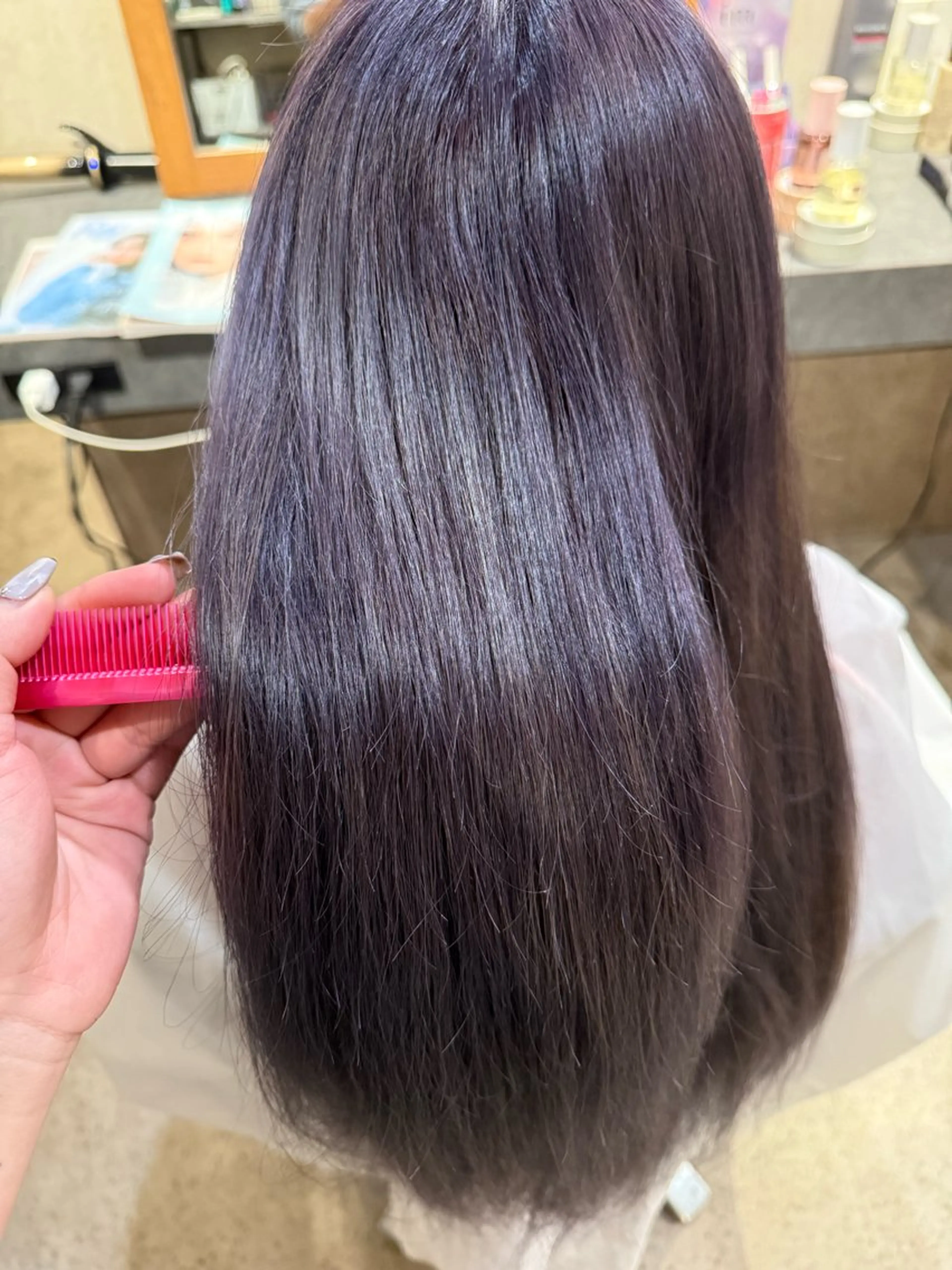 ロング カラー 明 (めい)のヘアスタイル