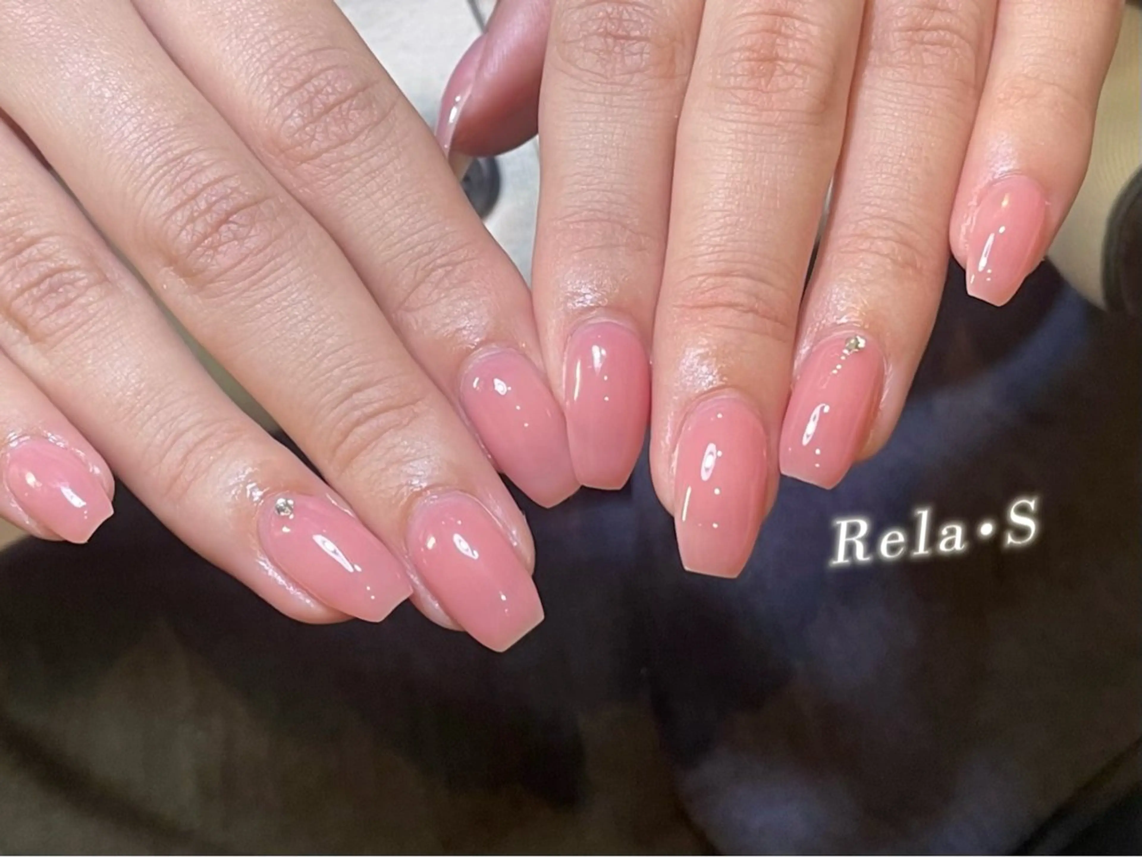 ネイル オーロラネイル 長さ出し フレンチネイル ジェルネイル ガラスフレンチ ハンドネイル Rela・S NAILのネイルデザイン