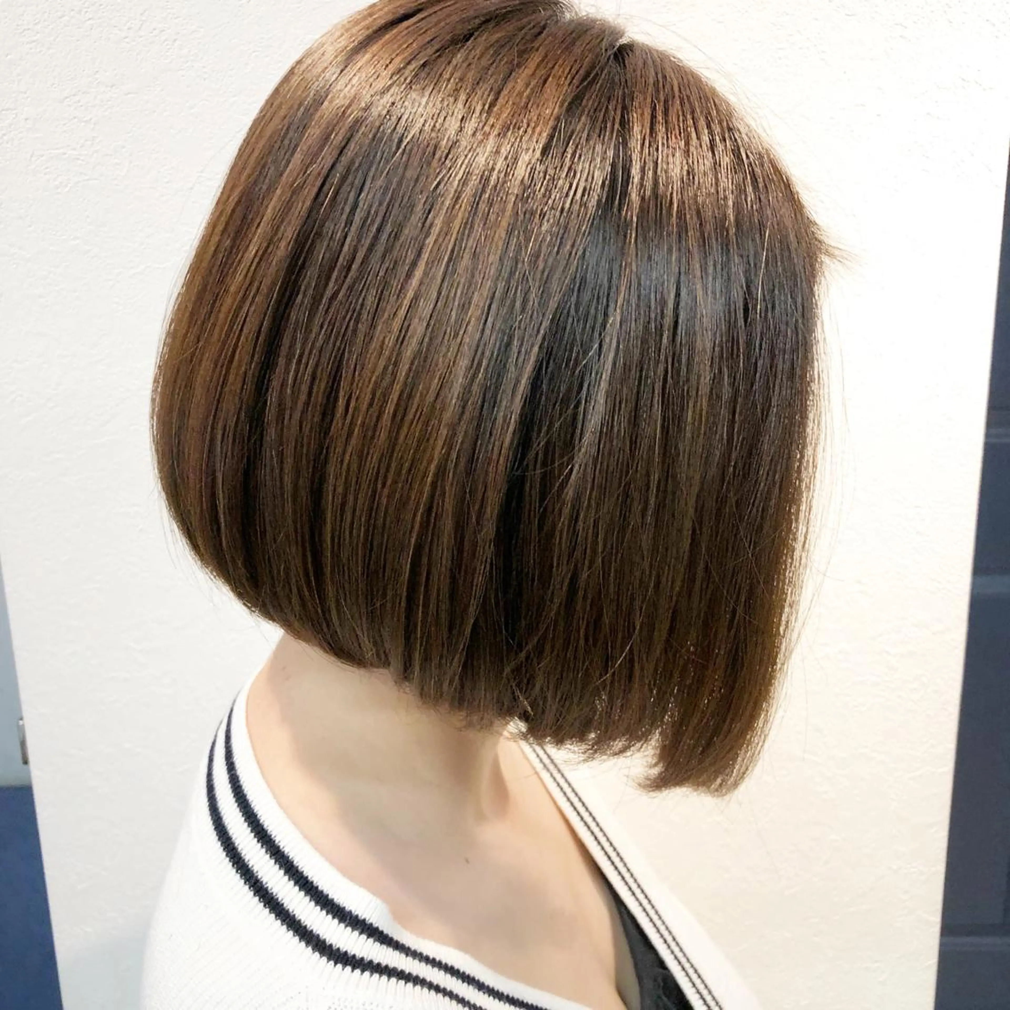 ショート カラー ブリーチ イルミナカラー 髪質改善 トリートメント tuuli トゥーリのヘアスタイル