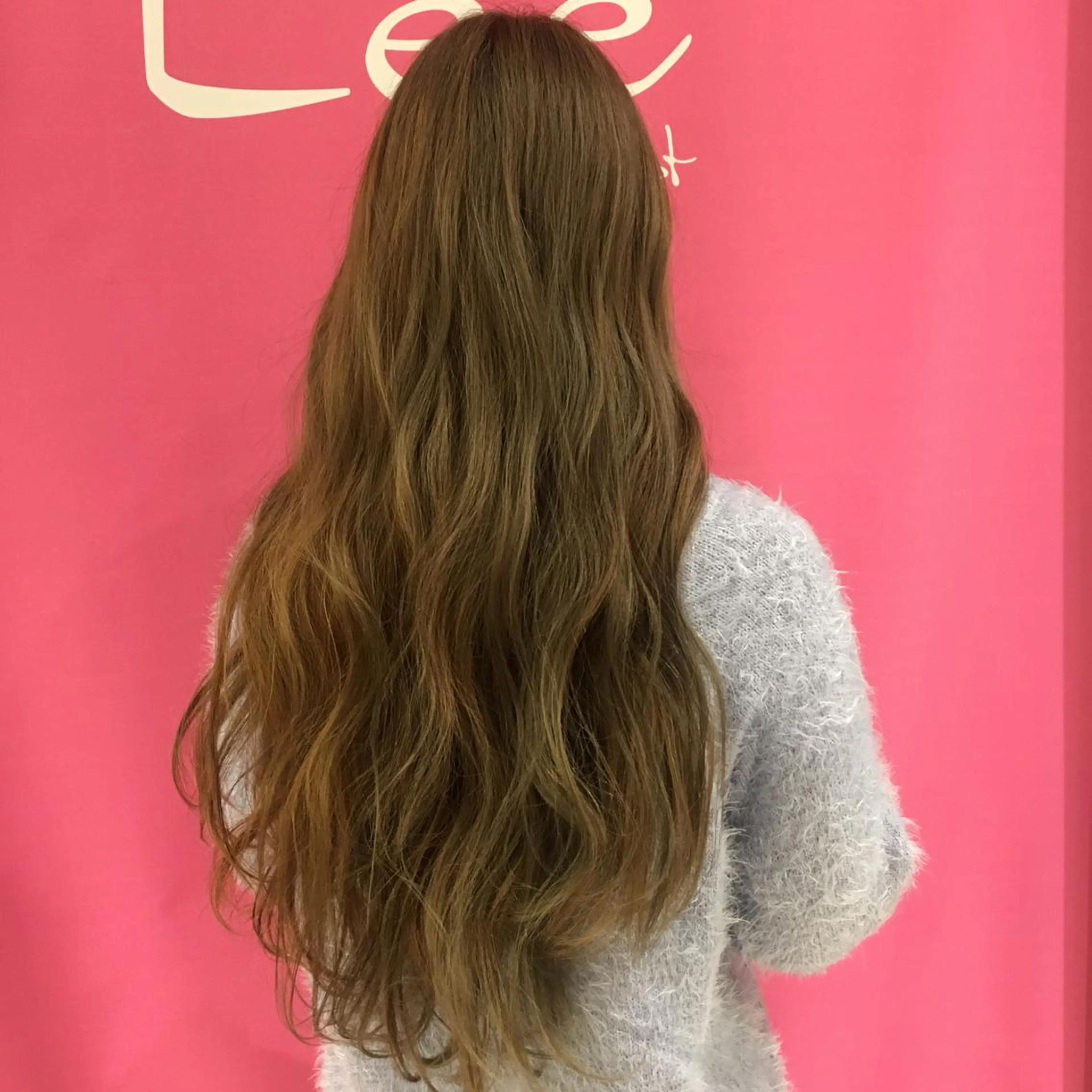 カラー 野上 綾香のヘアスタイル