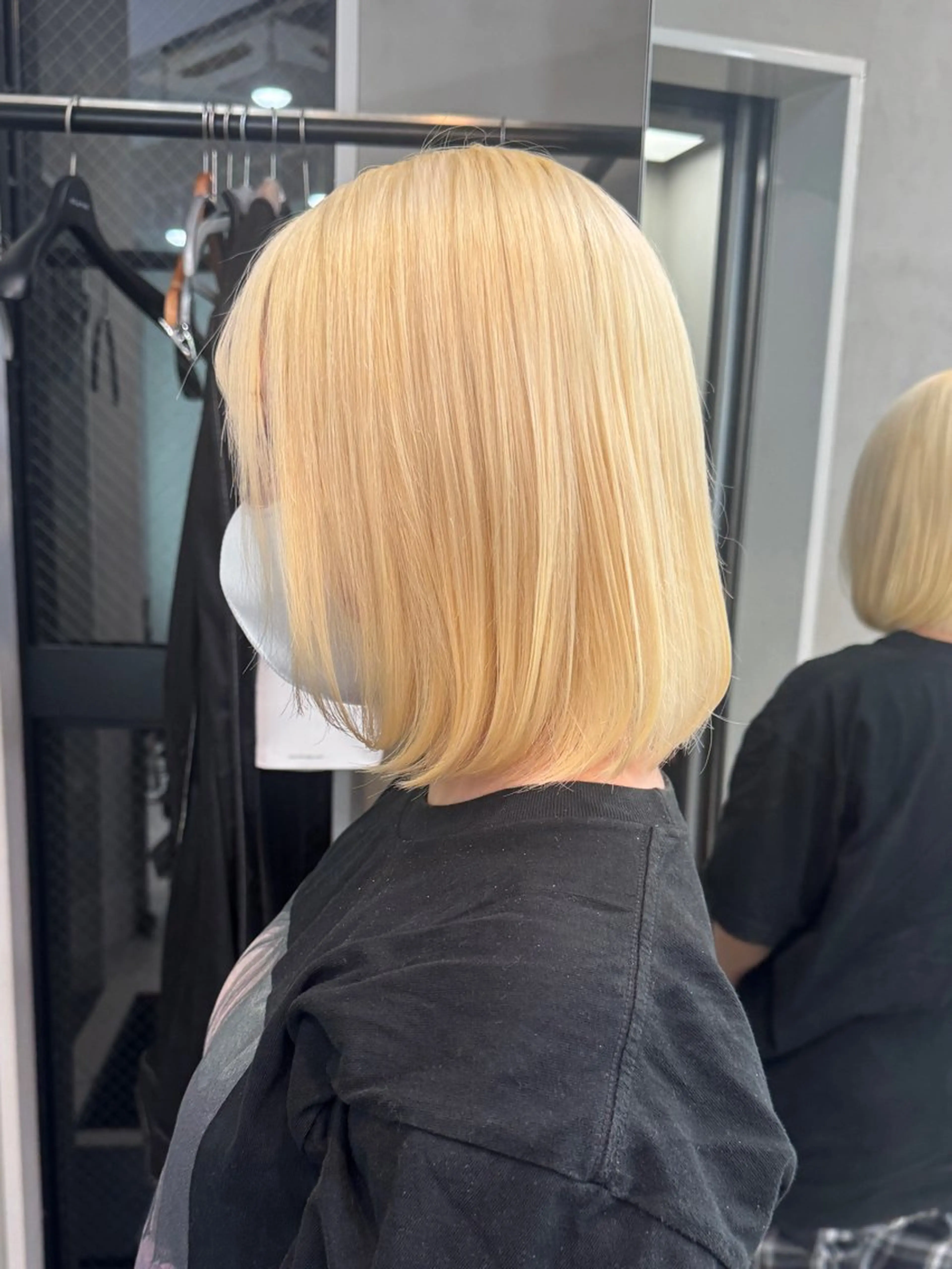 ミディアム カラー ヘアアレンジ 抜きっぱなしブロンド ヘアカラー トリートメント minto/ 似合わせ/ハイトーンのヘアスタイル