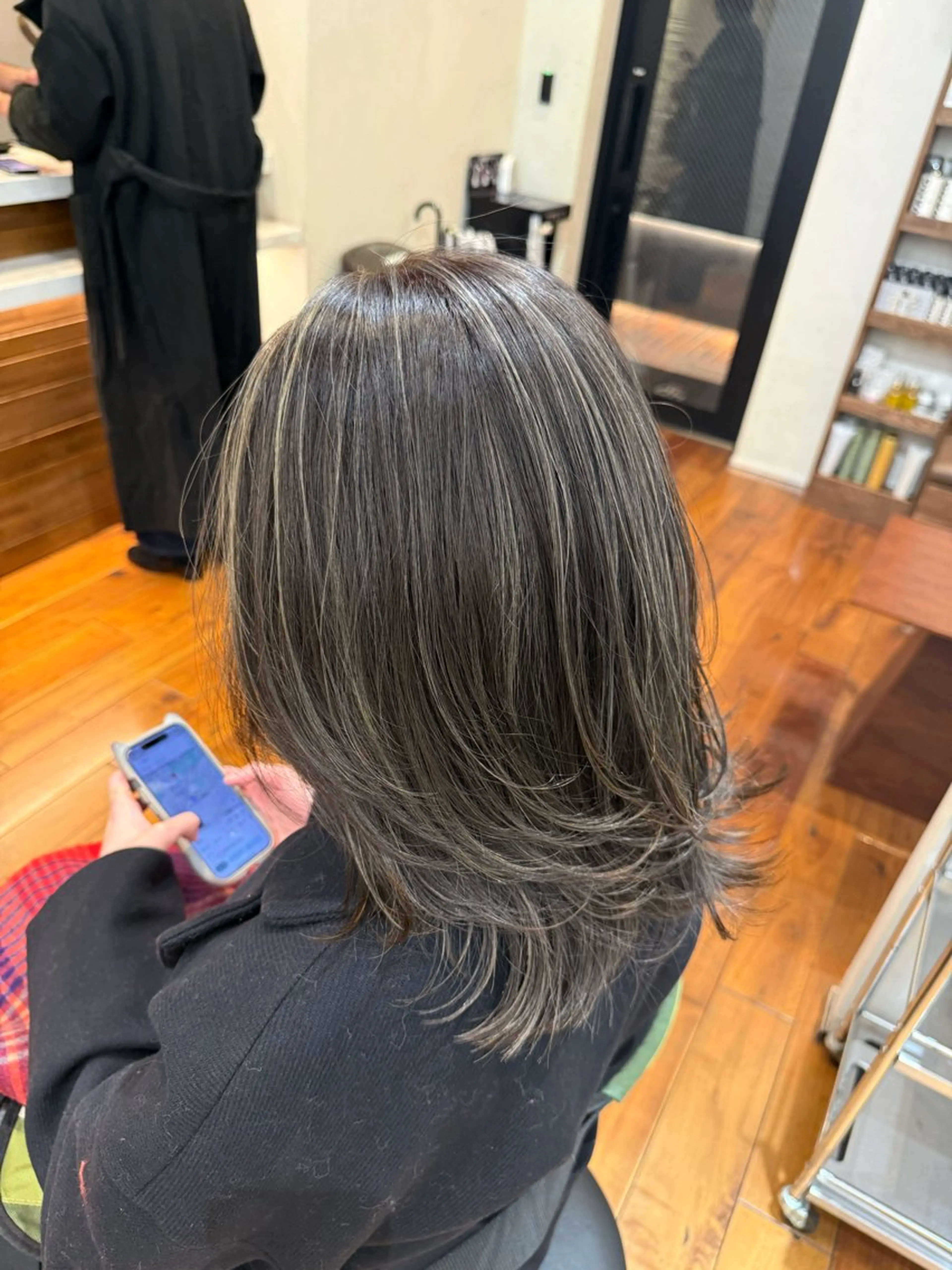 ミディアム カラー カット ヘアカラー トリートメント 白髪率別白髪ぼかし /なおき/表参道のヘアスタイル