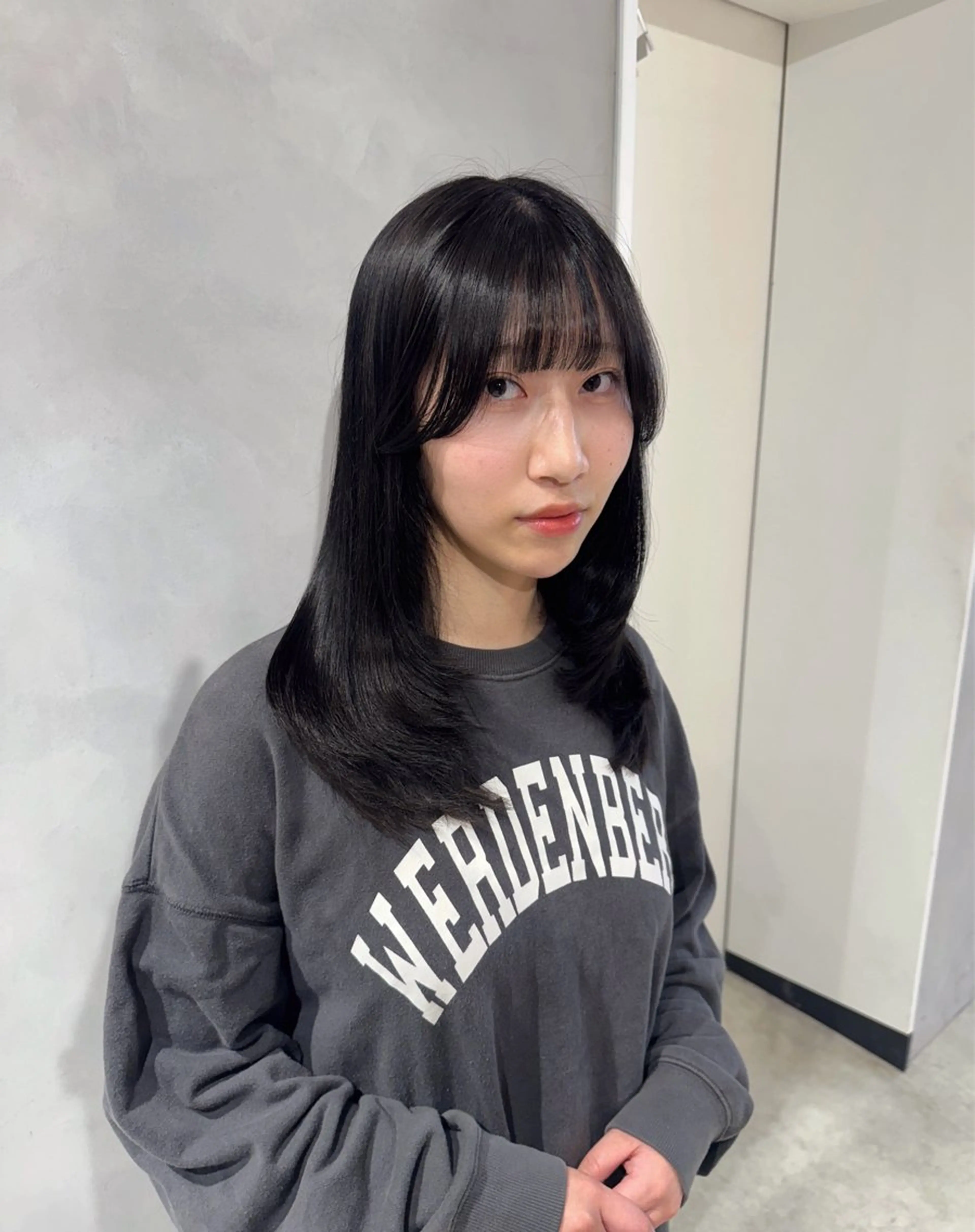 セミロング レイヤーカット カット ヘアカラー トリートメント 透明感カラー✨艶髪 制作🌱山根あゆみのヘアスタイル