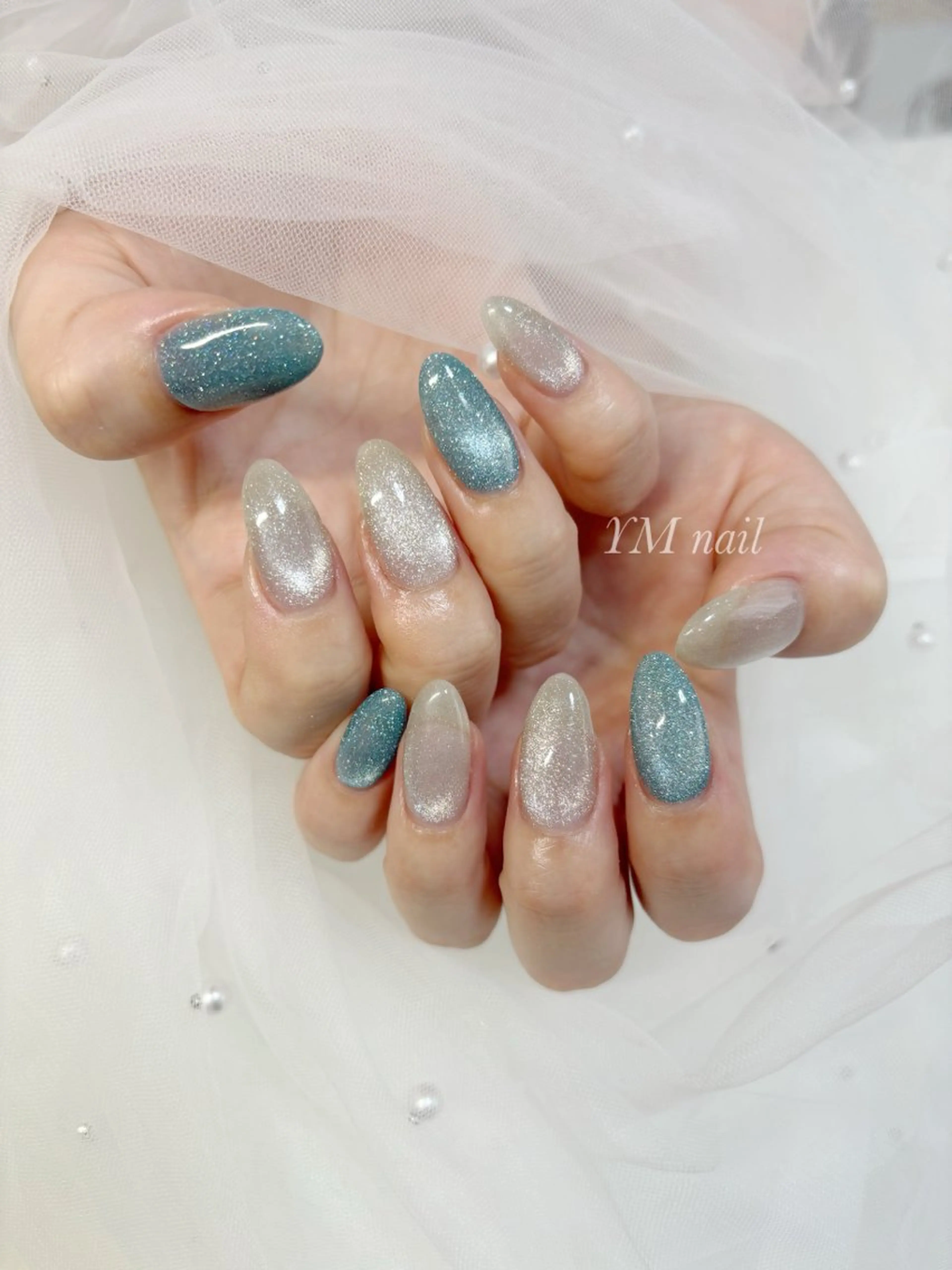 ネイル ジェルネイル 水色 マグネットネイル シルバー 夏ネイル ハンドネイル YM nailのネイルデザイン