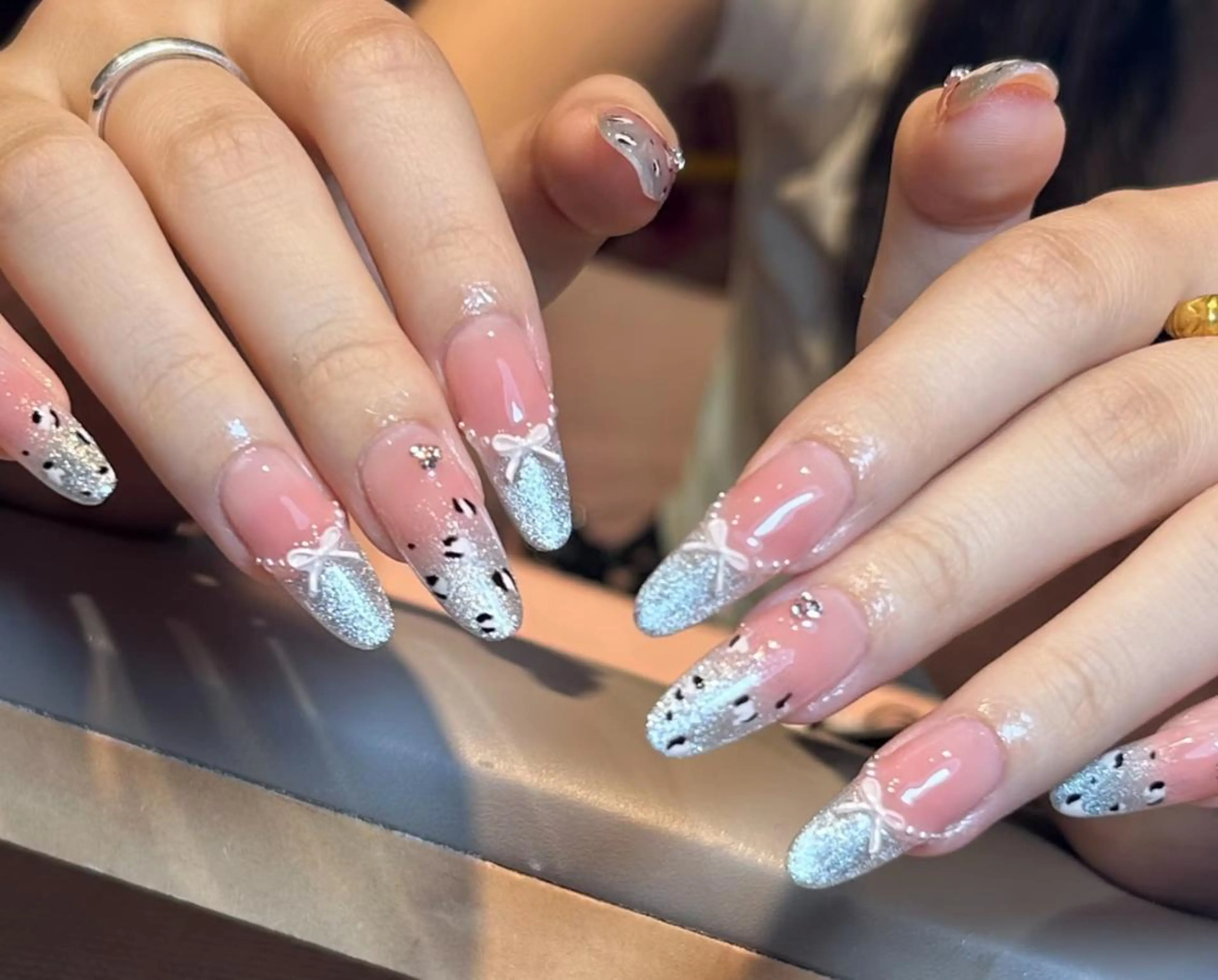 ネイル ハンドネイル 🎀 KiKi_nailのネイルデザイン