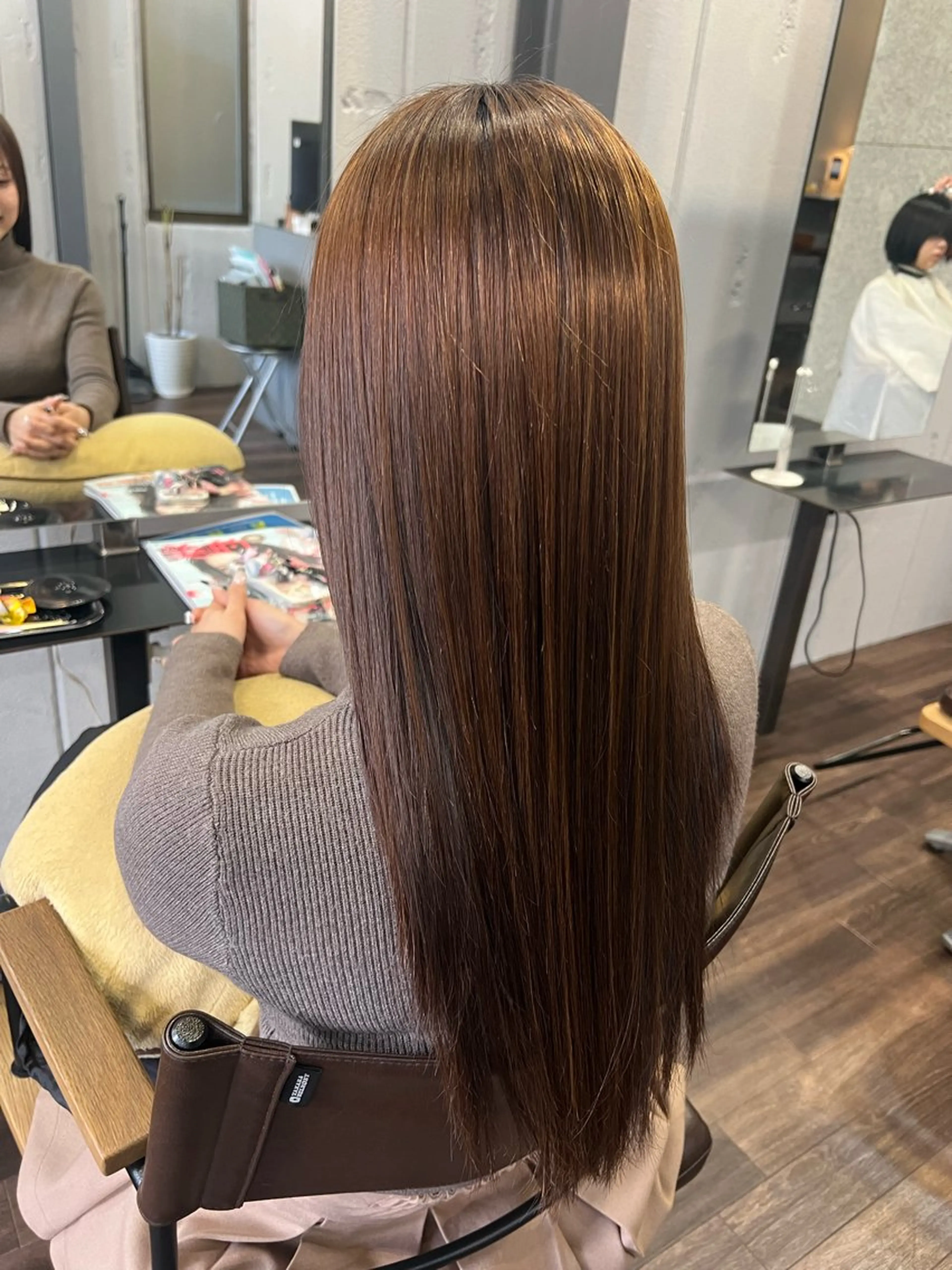 ロング ハイライト 縮毛矯正 トリートメント terra🌈大久保 睦美のヘアスタイル