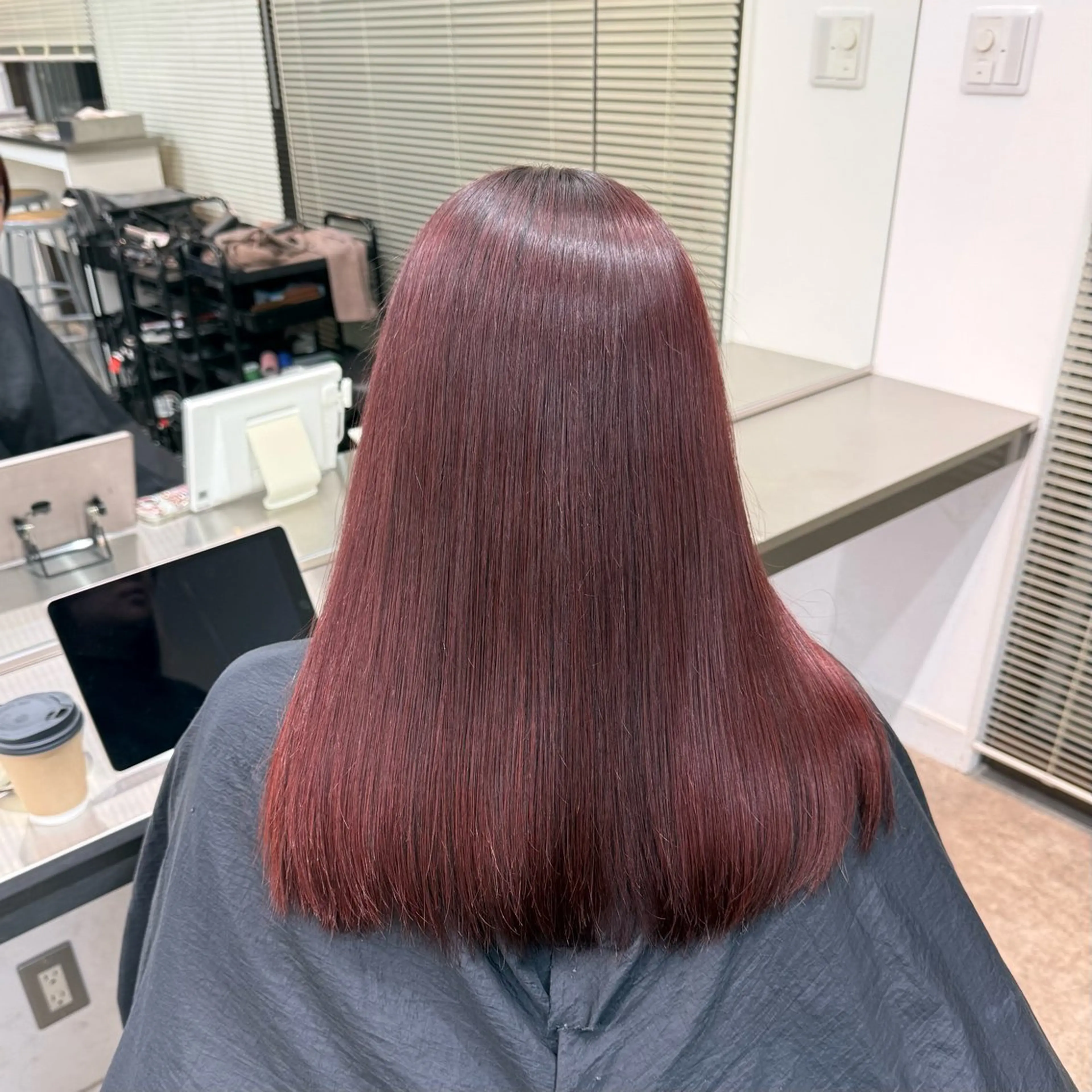 カラー 小林 円香のヘアスタイル
