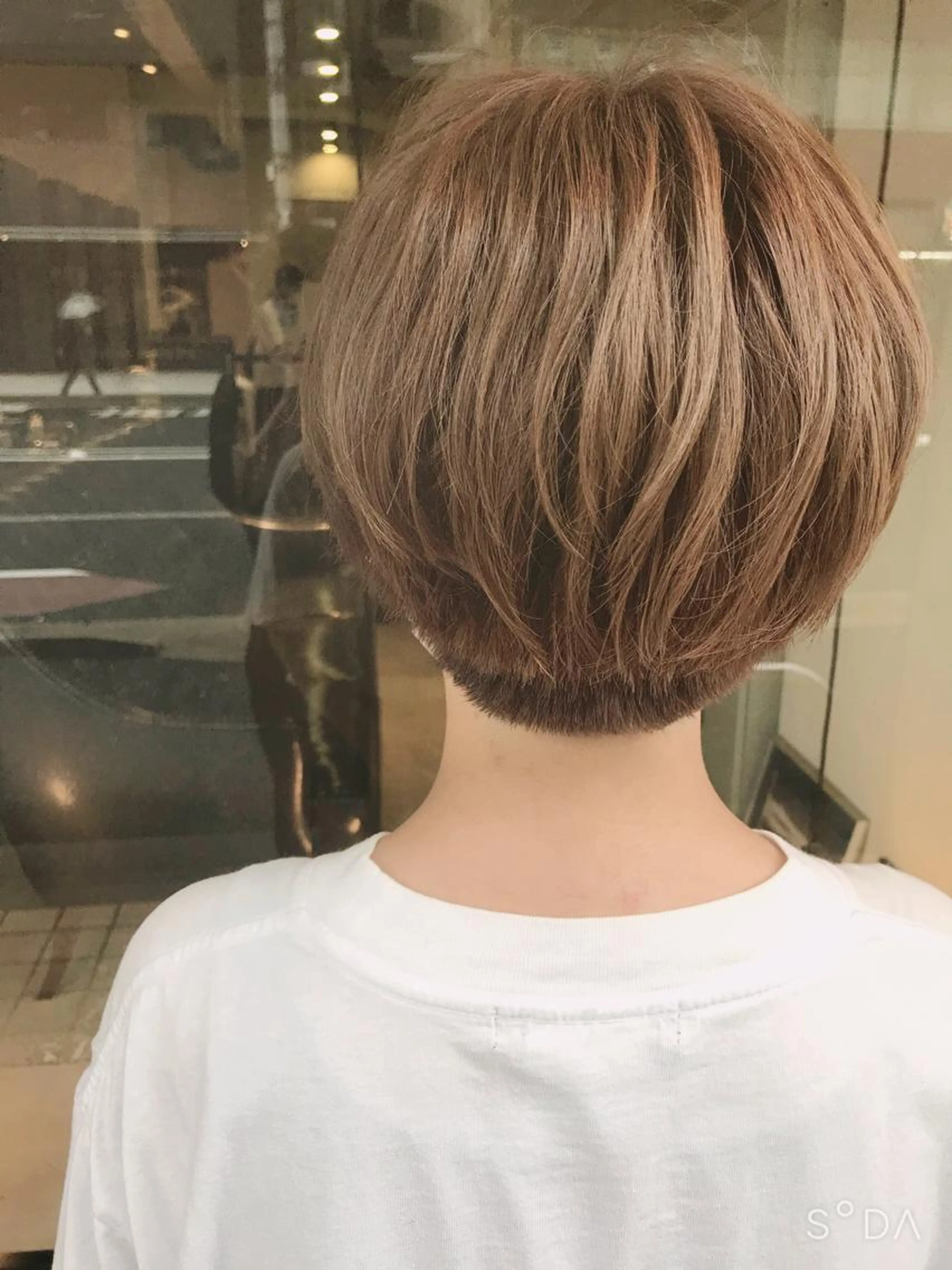 🌈人気No.1❤️[女性]小顔カット+透明感カラー+トリートメント➕コテ巻きスタイリング⭐️の写真