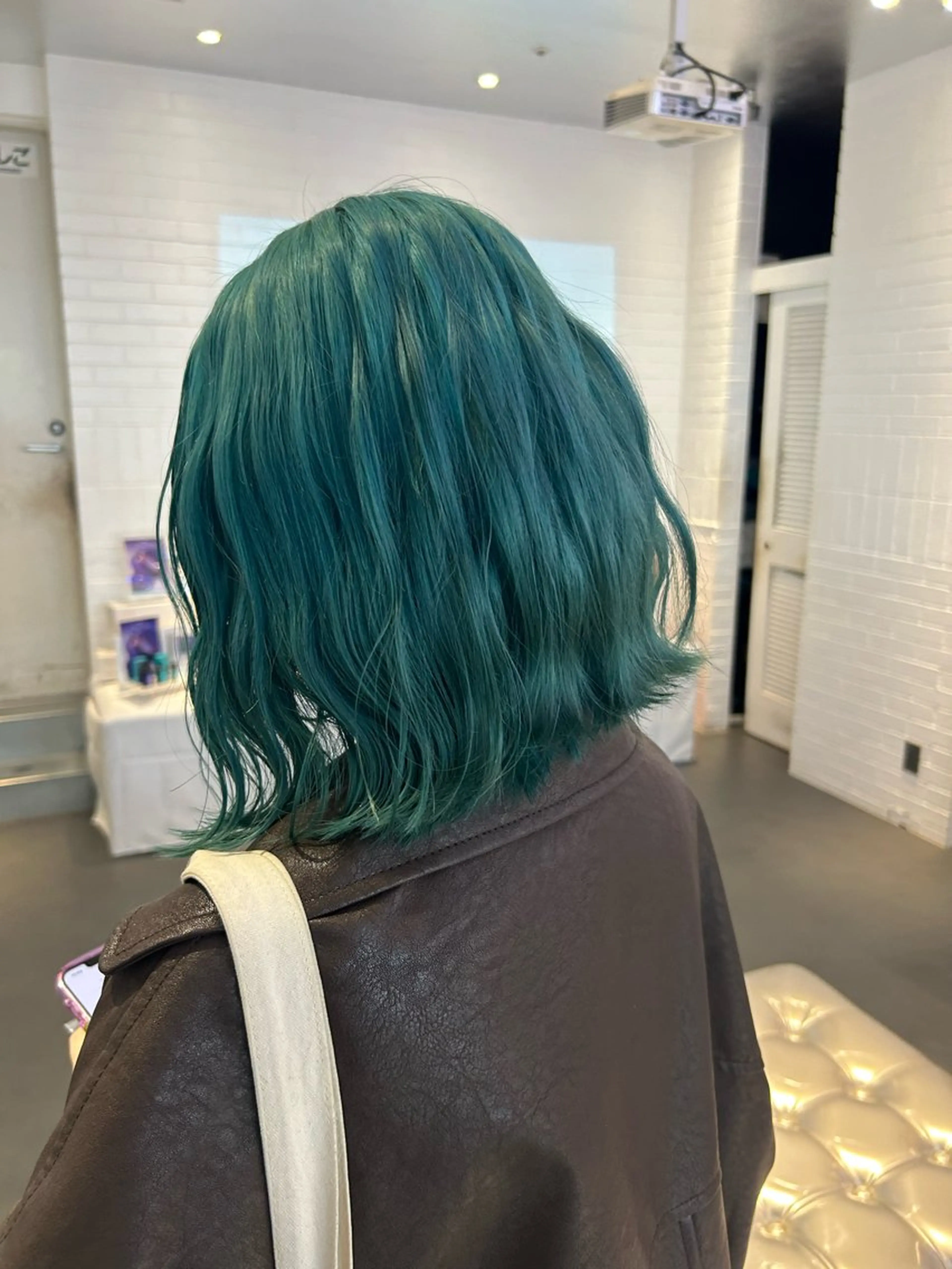 ショート ボブ エクステ 外国人風カラー レイヤーカット ショートヘア カット ヘアカラー MiRI💜地毛級 エクステ✖似合わせ技のヘアスタイル