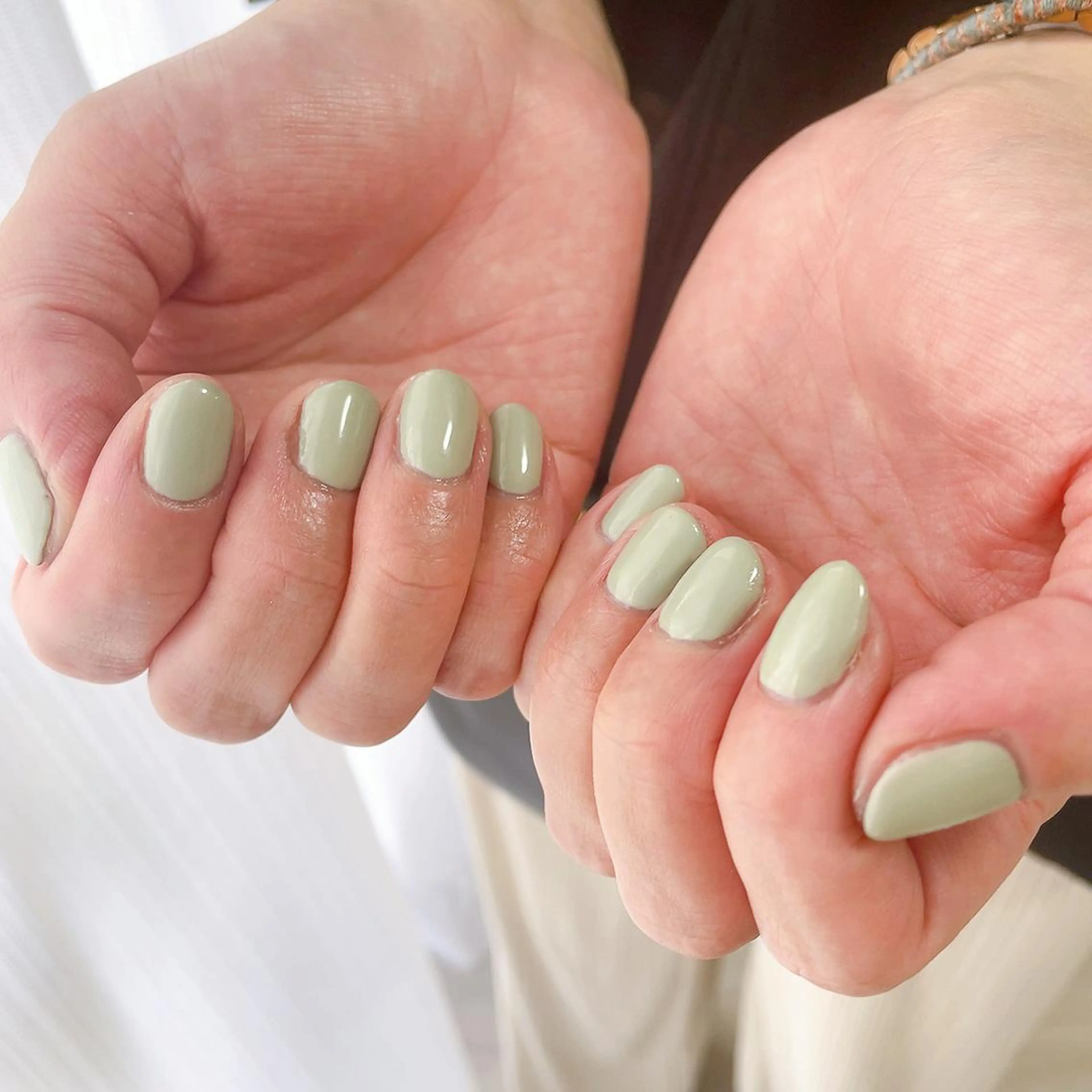 ネイル オーロラネイル フラワーネイル フットネイル フレンチネイル ジェルネイル ハンドネイル mogunail &blowのネイルデザイン