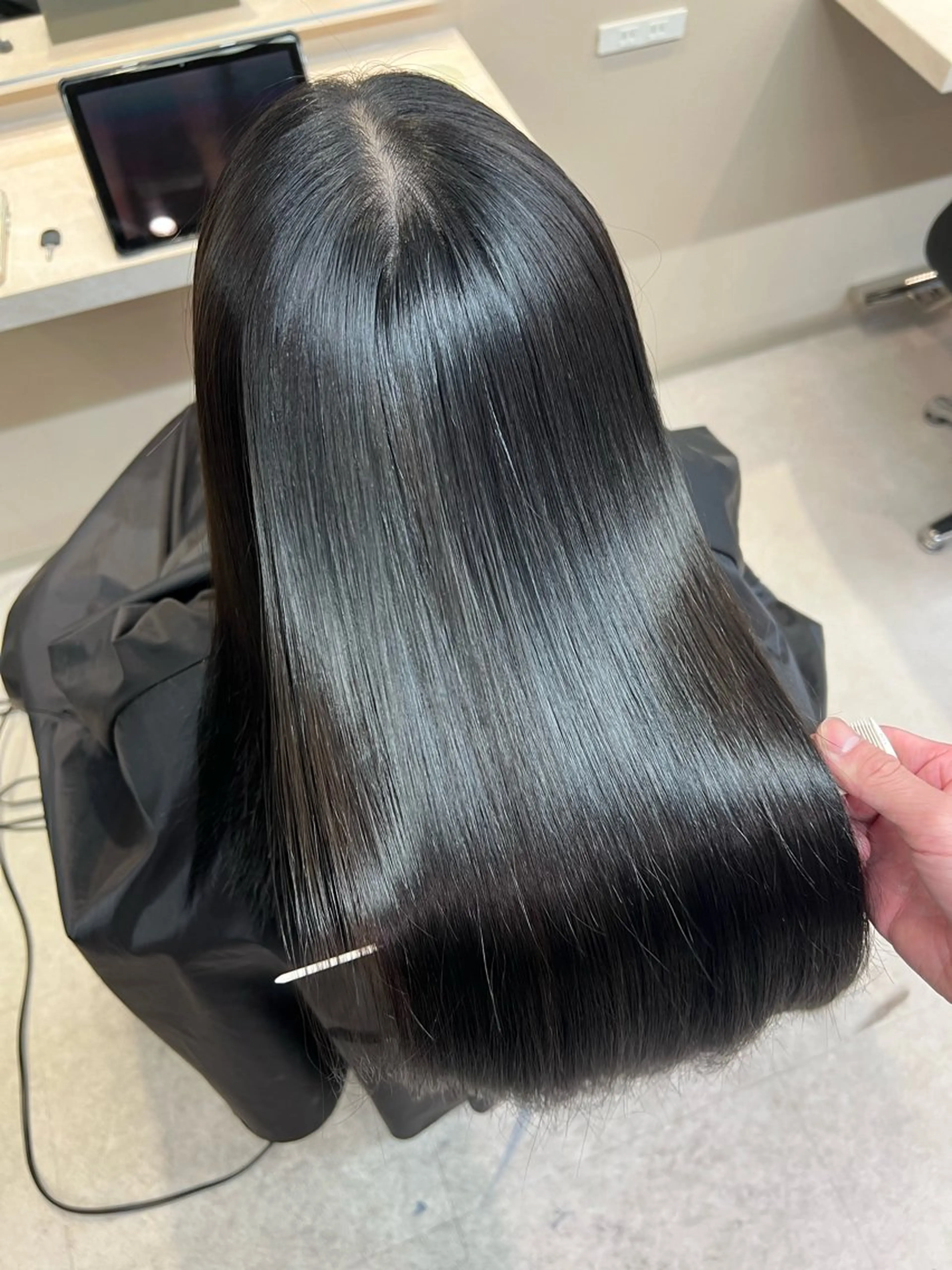 ミディアム 縮毛矯正 トリートメント 高橋 知里のヘアスタイル