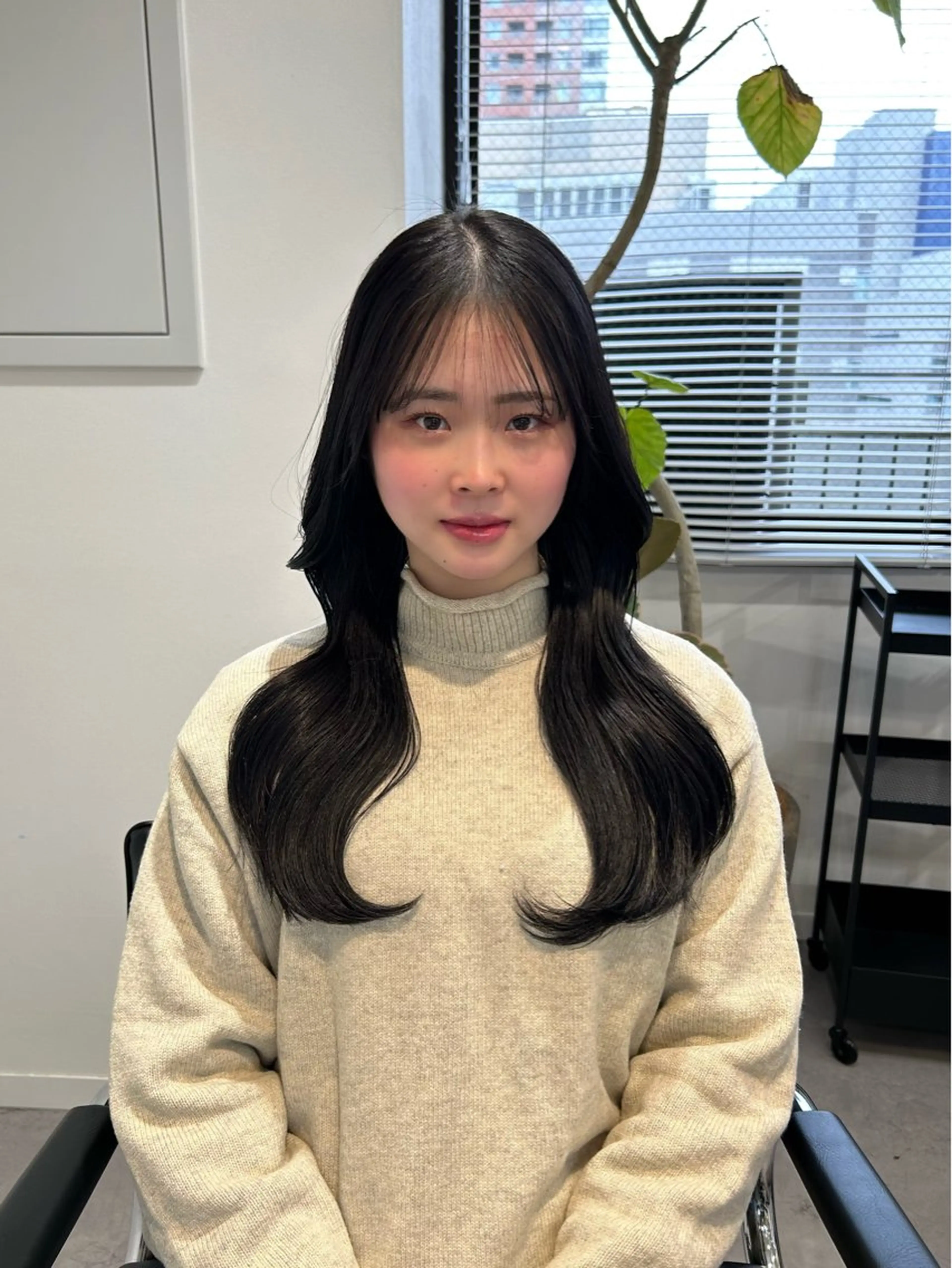 セミロング カラー くびれヘア レイヤーカット ❤️ショートカット ・顔周りカット❤️のヘアスタイル