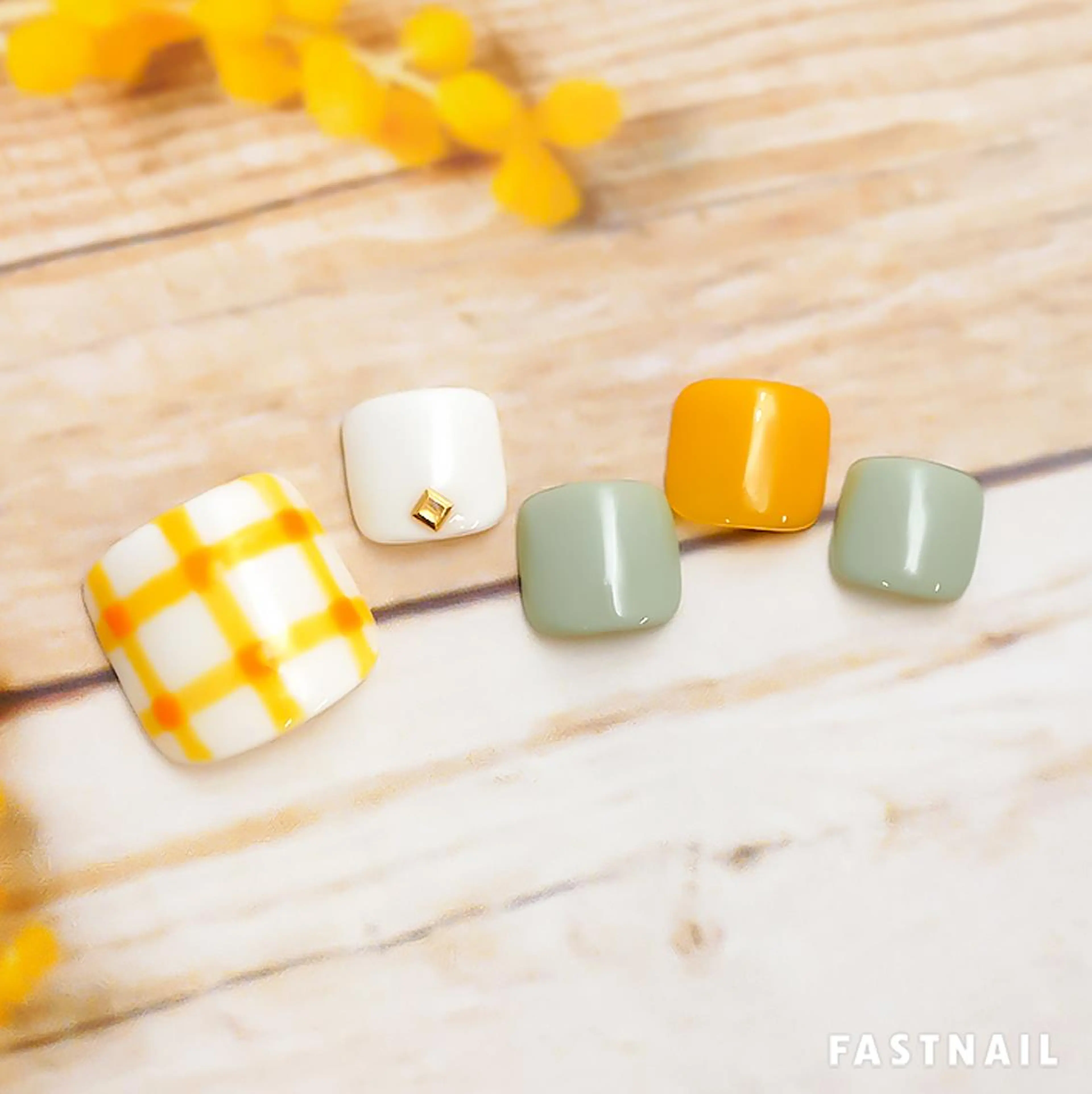 ネイル ファストネイル　ロコ 志免のネイルデザイン