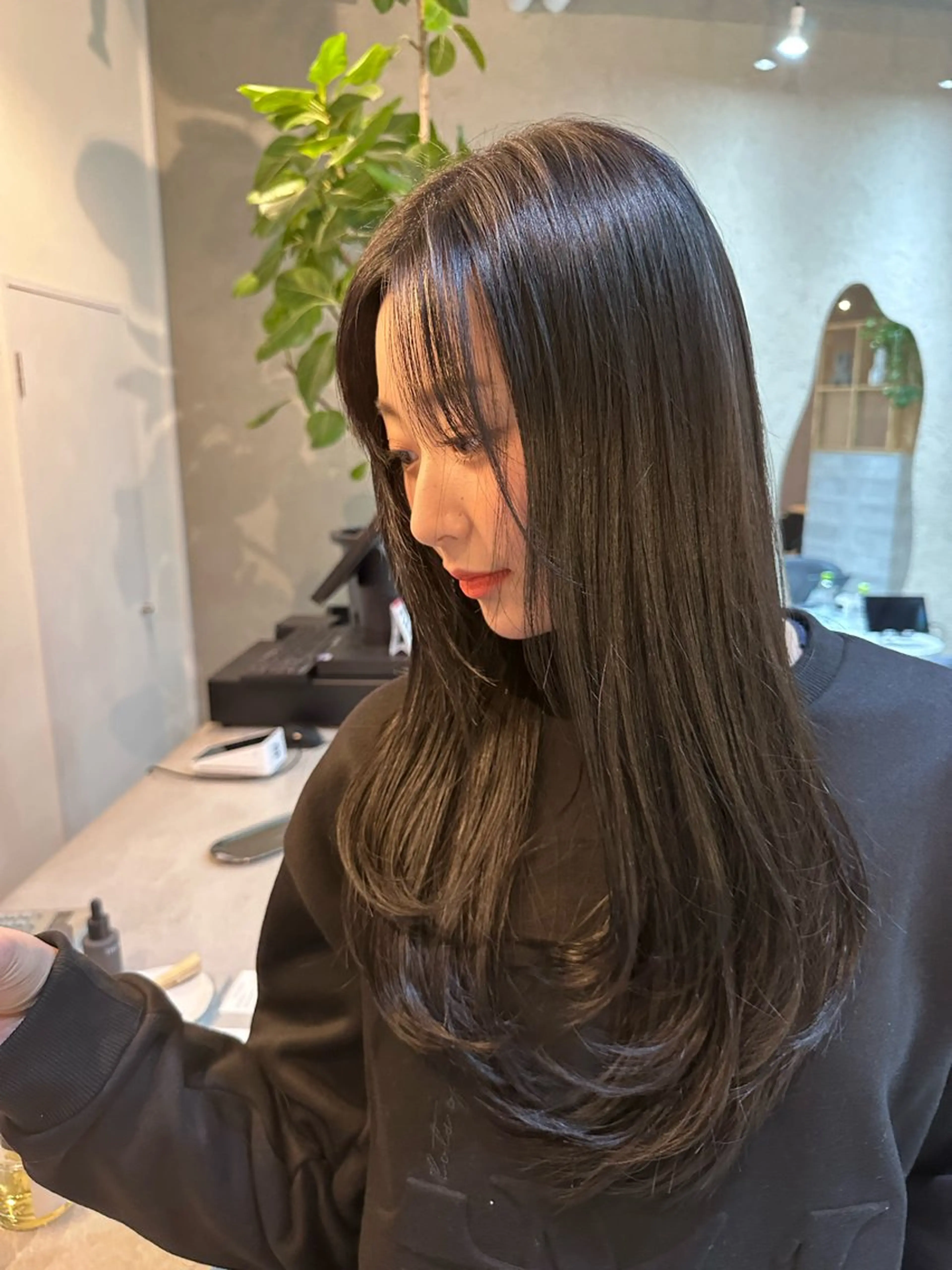 ロング Shiro RENのヘアスタイル