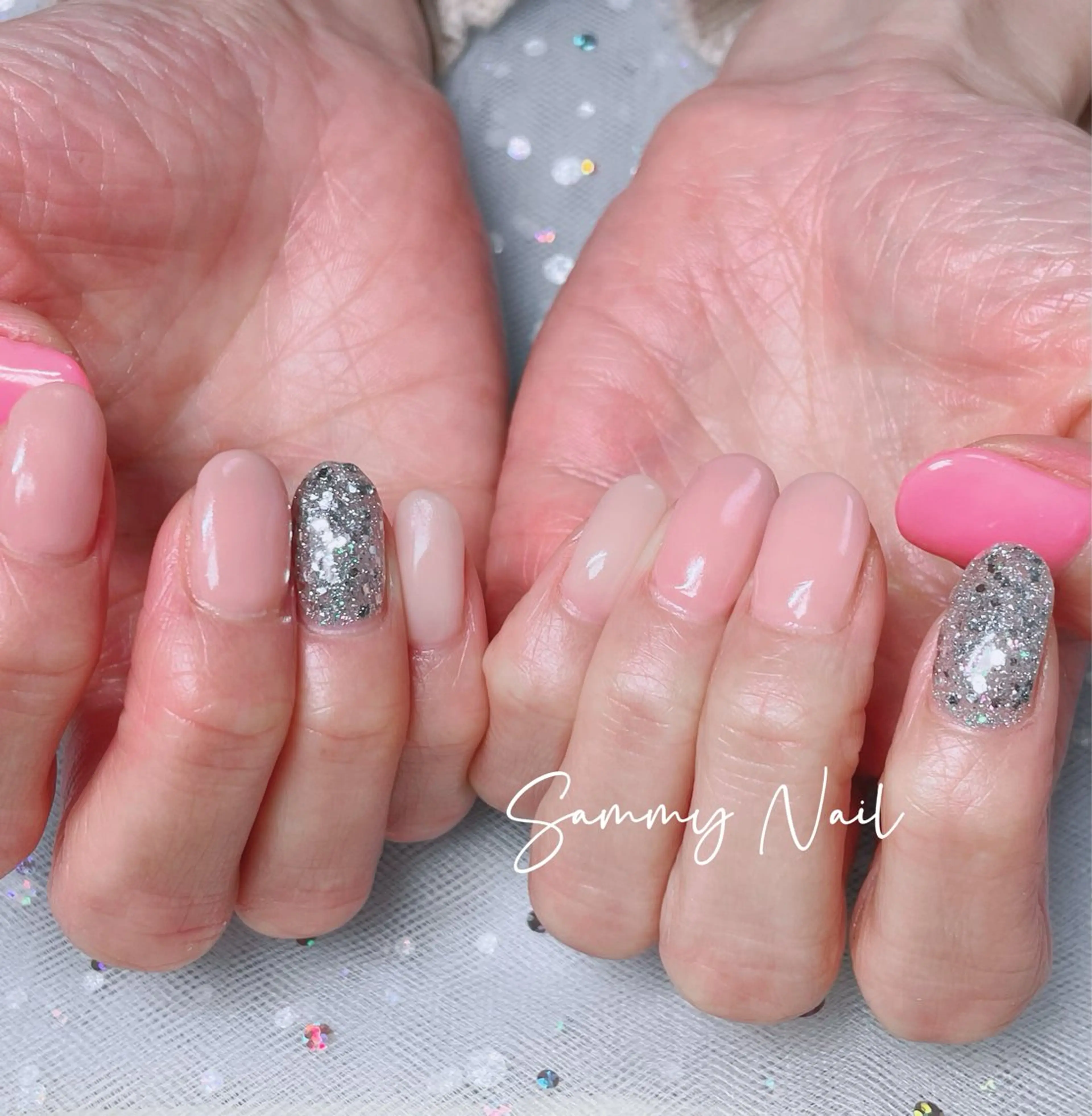 ネイル キラキラネイル ワンカラーネイル 春ネイル ハンドネイル Sammy Nailのネイルデザイン