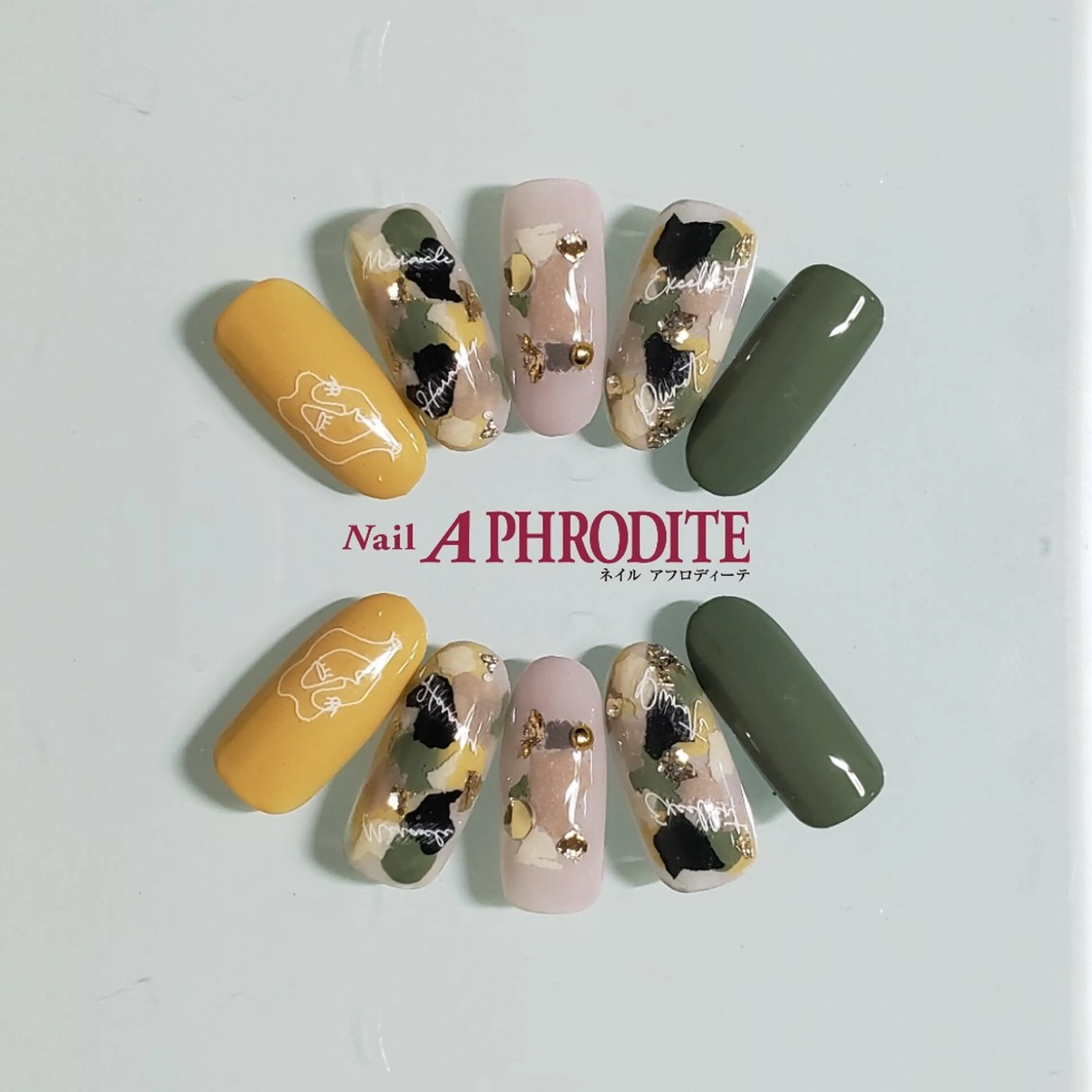 ネイル ジェルネイル ニュアンスネイル スカルプネイル ソフトジェル ネイルチップ ハンドネイル Nail Aphroditeのネイルデザイン