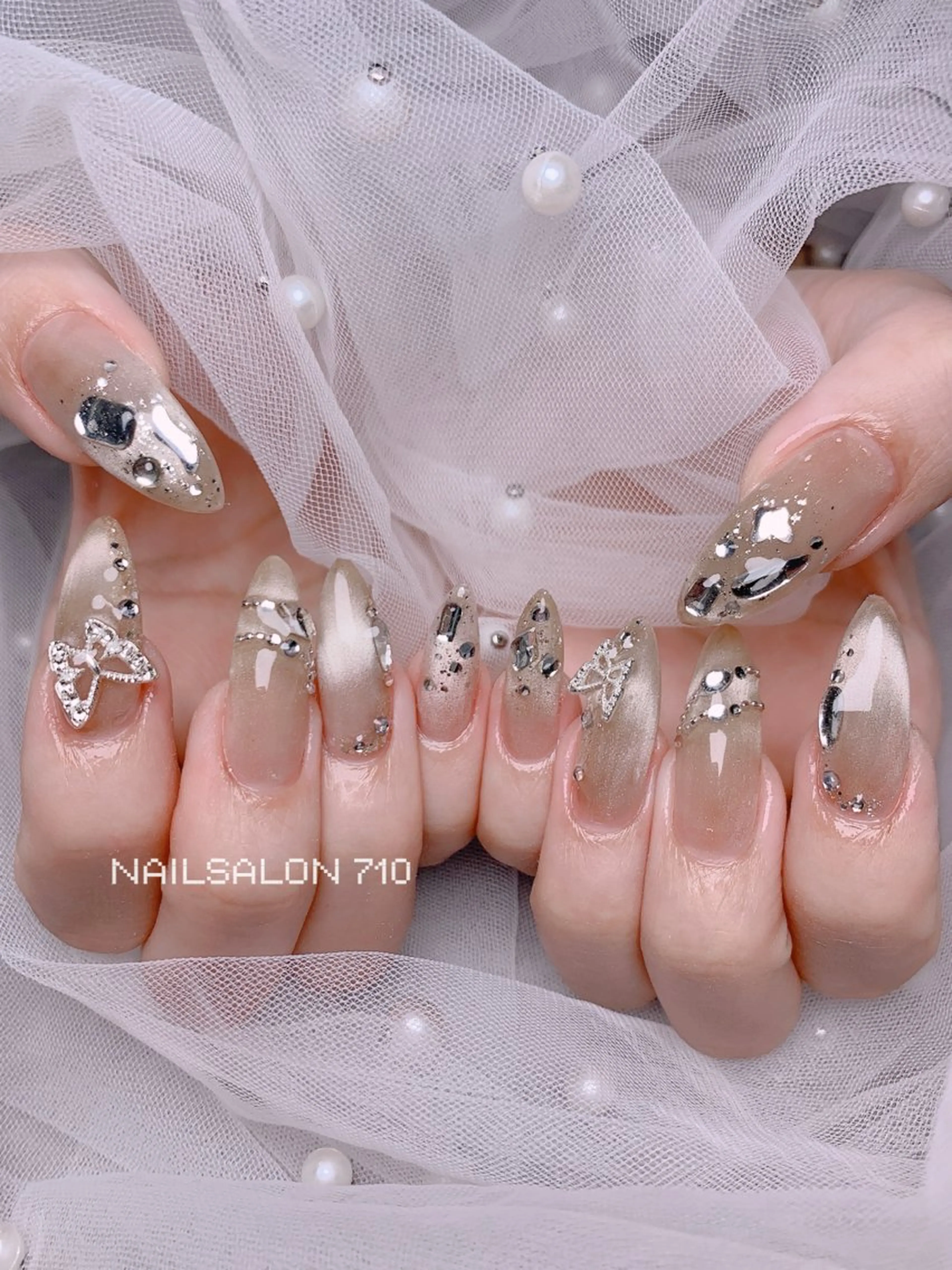 ネイル ハンドネイル フットネイル ナナイチゼロ I.Naoのネイルデザイン