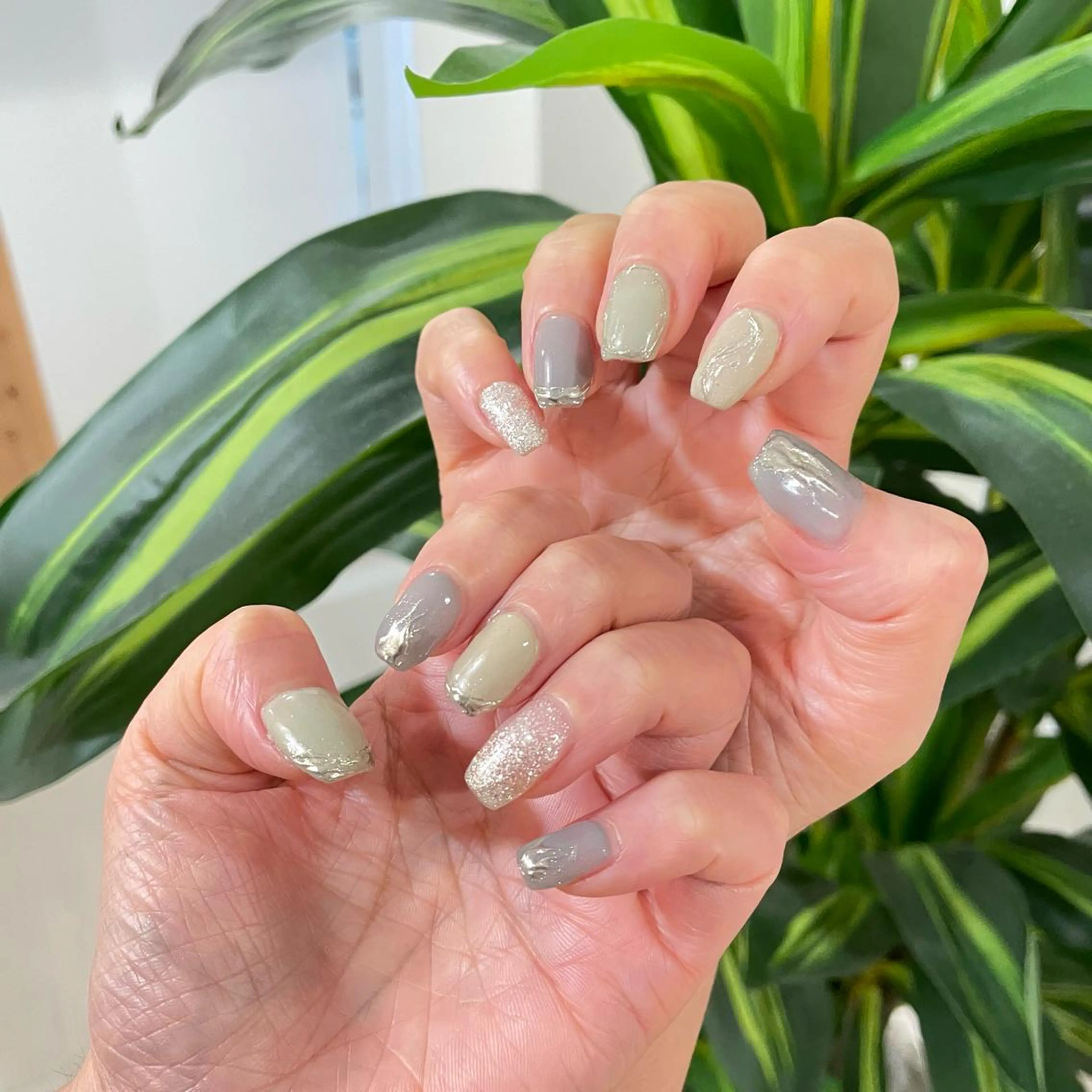 ネイル シルバー ハンドネイル bylaki_ haruka(K)のネイルデザイン