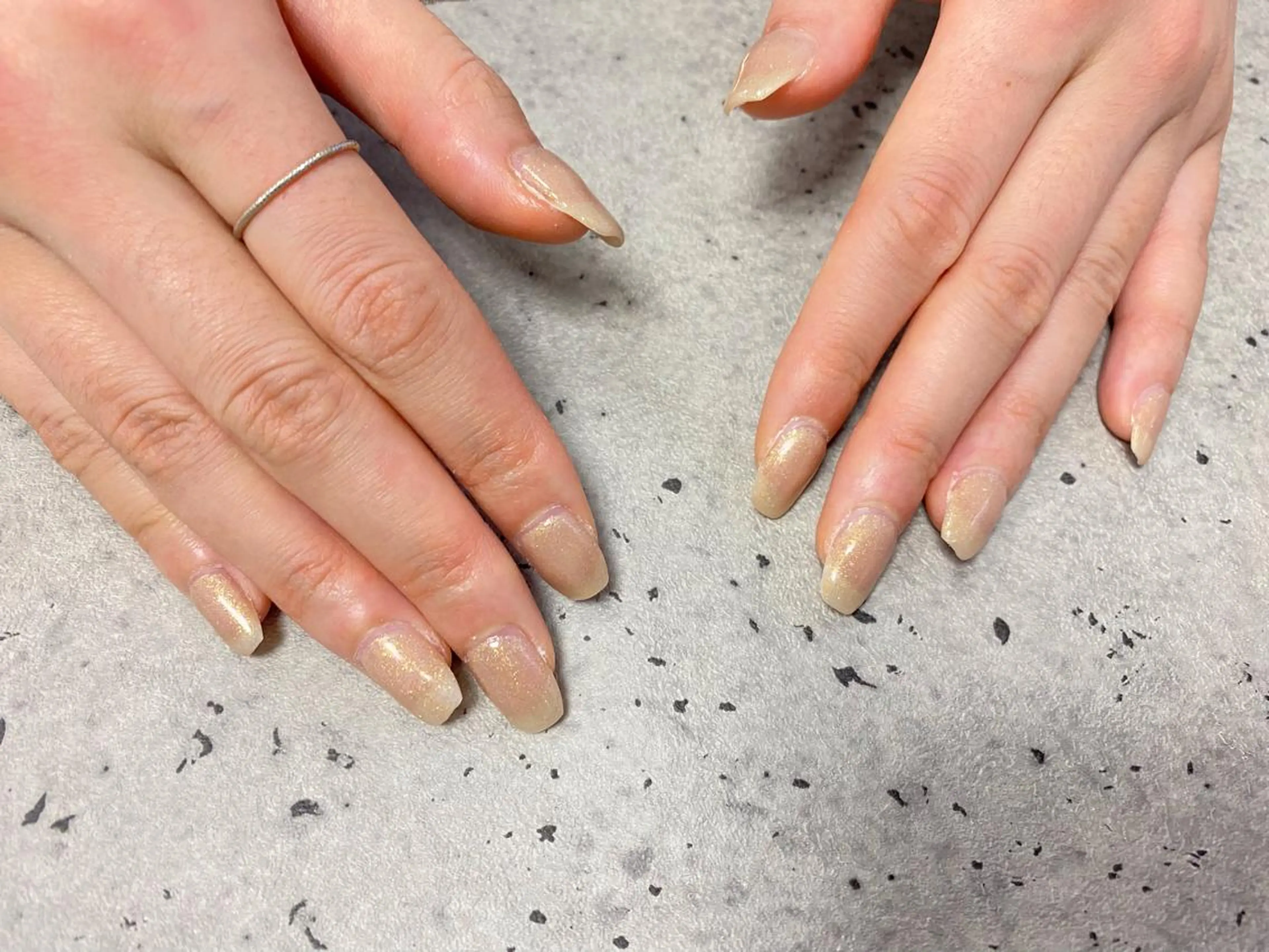 ネイル ラメ(グリッター) ワンカラーネイル ハンドネイル mogunail &blowのネイルデザイン