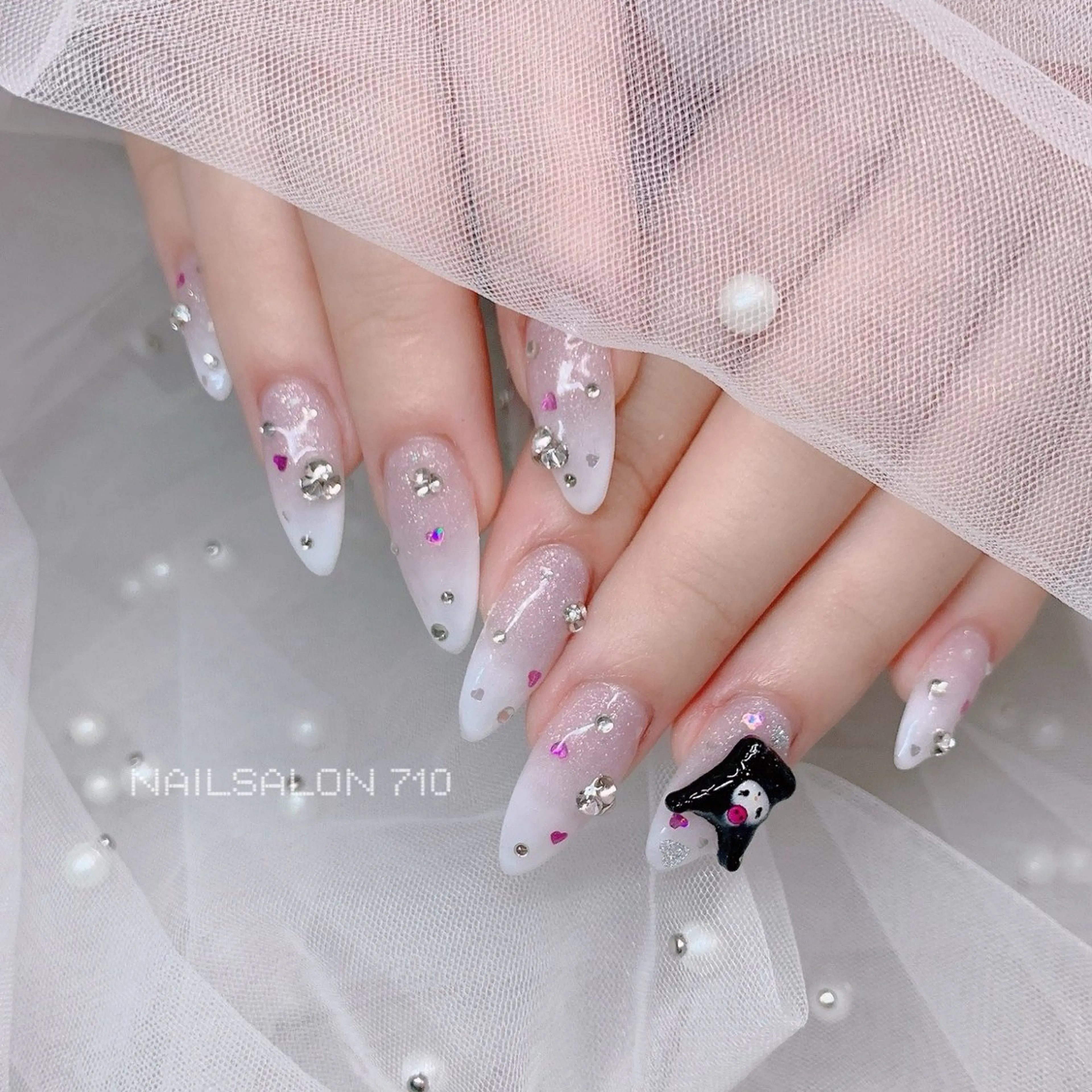 ネイル ハンドネイル ナナイチゼロ I.Naoのネイルデザイン