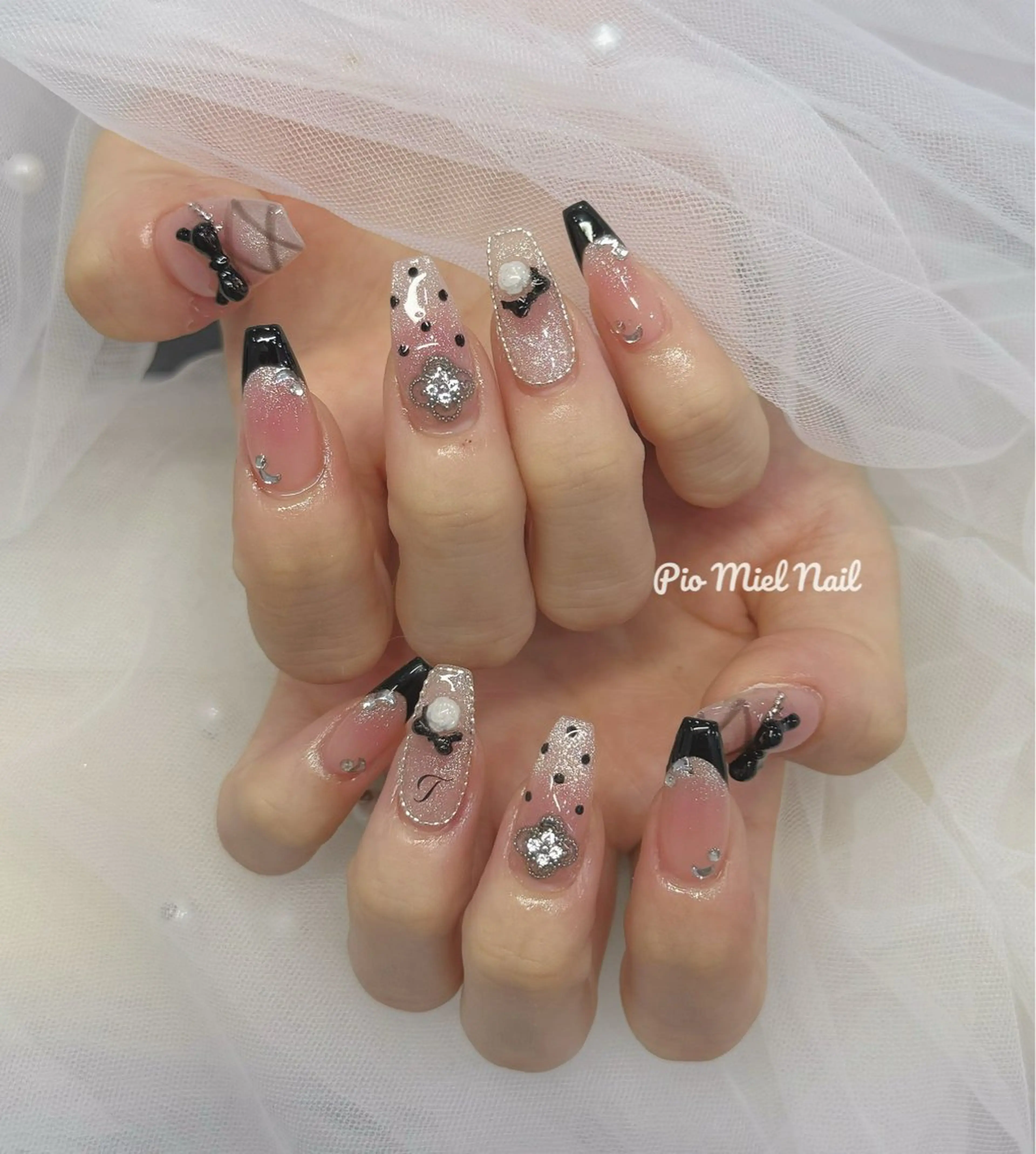 ネイル ドット フレンチネイル ガーリー ピンク リボン ハンドネイル HANA 長さだしのネイルデザイン